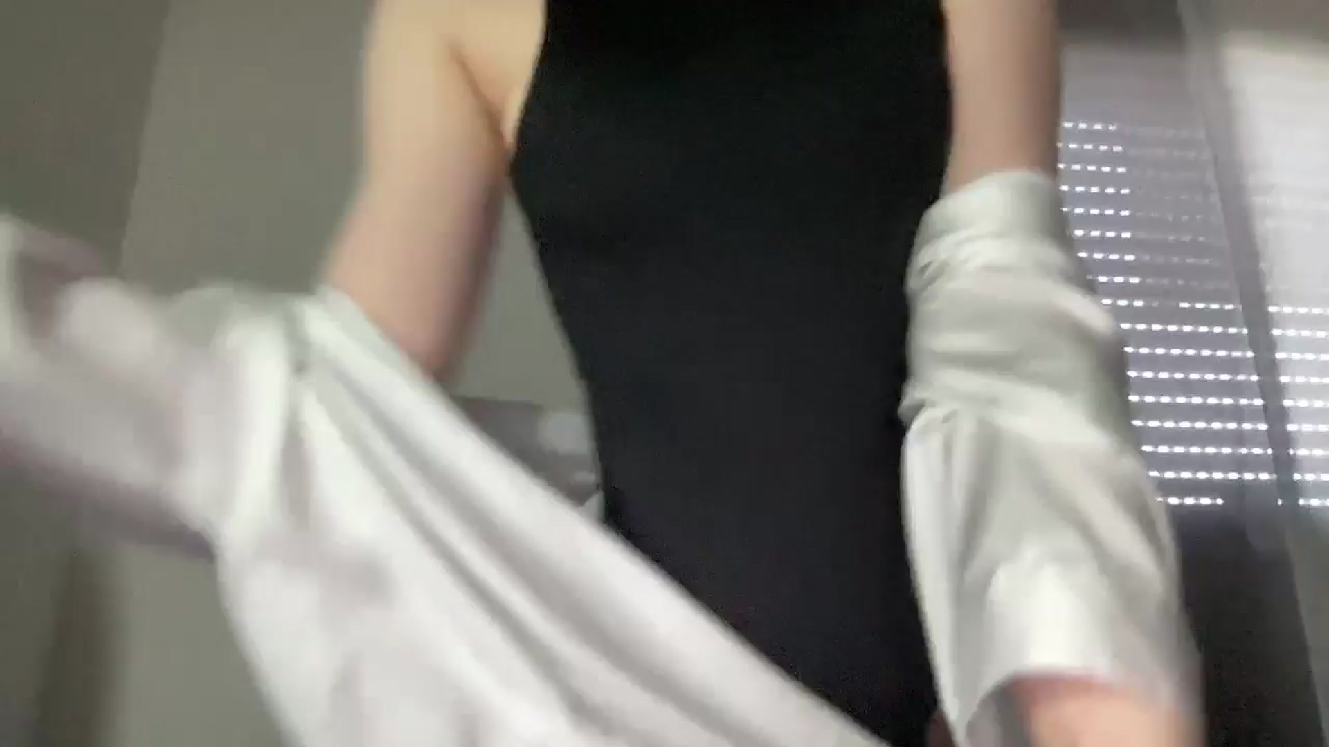 Gallery image thumbnail from Bella__Cullen's myfreecams stream on, 07/18/2024, 08:32 image 6 of 20