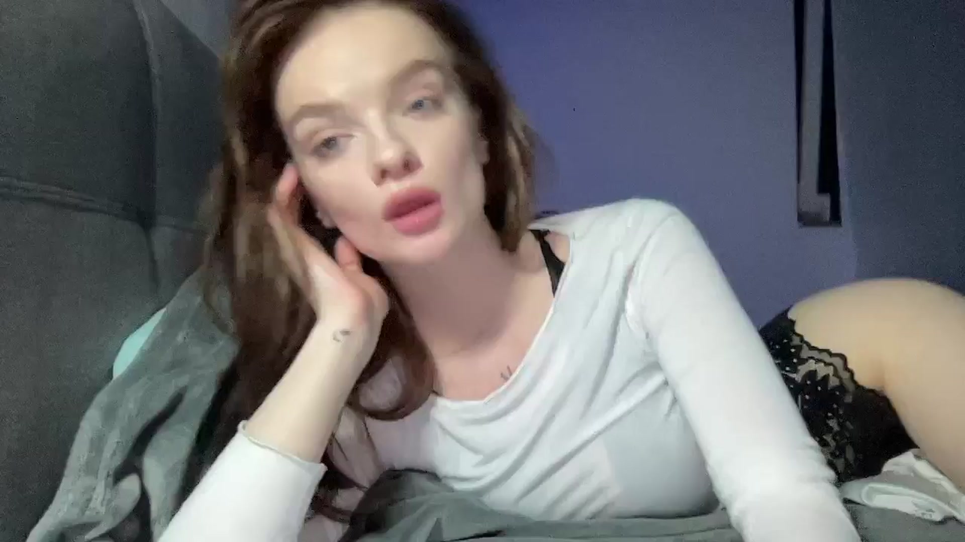 Gallery image thumbnail from Bella__Cullen's myfreecams stream on, 07/23/2024, 01:56 image 14 of 20