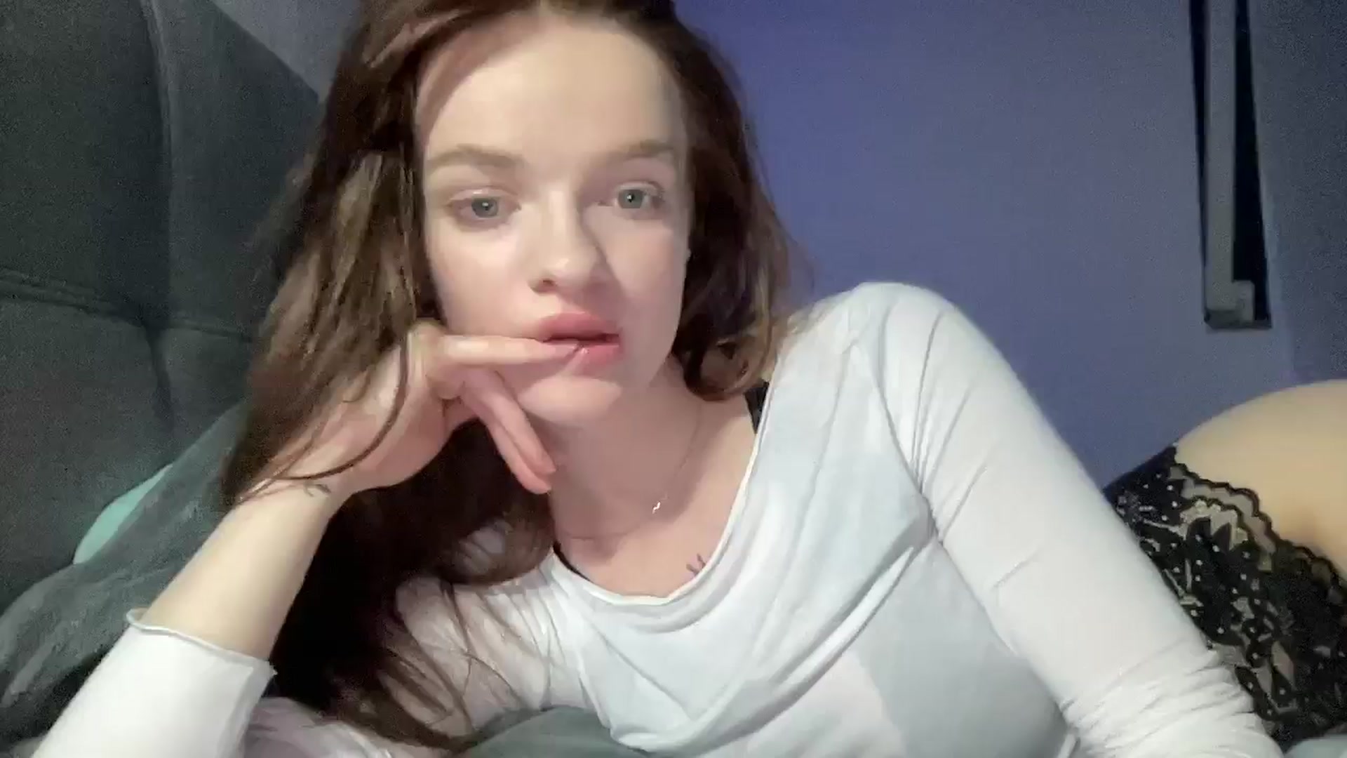 Gallery image thumbnail from Bella__Cullen's myfreecams stream on, 07/23/2024, 01:56 image 6 of 20