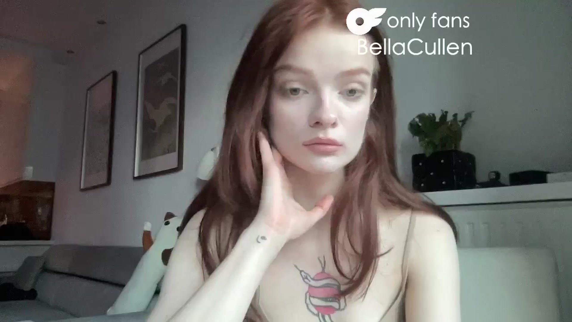 Gallery image thumbnail from Bella__Cullen's myfreecams stream on, 08/14/2024, 18:50 image 12 of 20