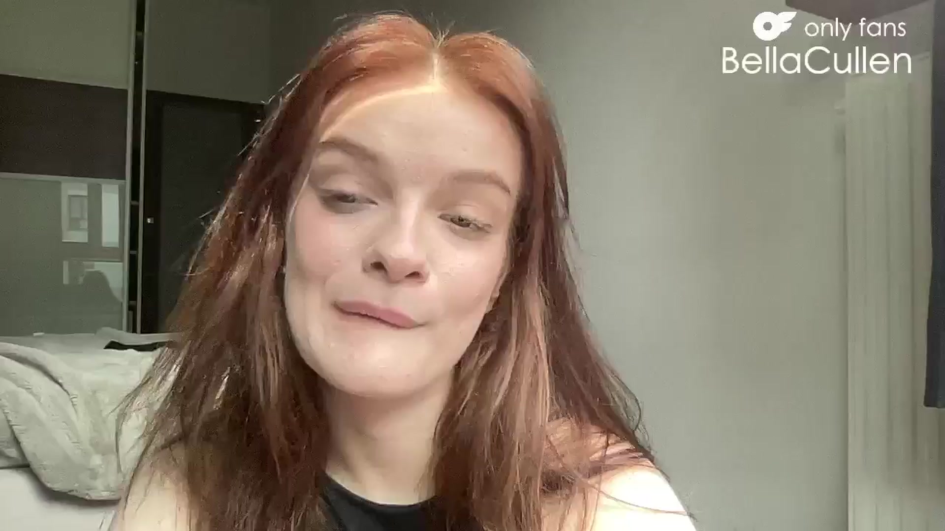 Gallery image thumbnail from Bella__Cullen's myfreecams stream on, 08/25/2024, 13:00 image 16 of 20