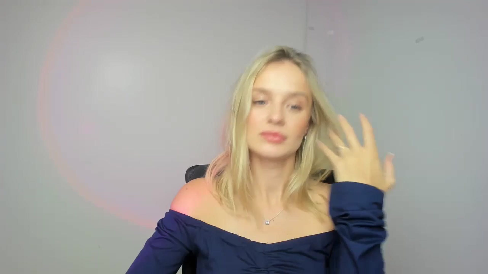 Gallery image thumbnail from Bella_amorere's myfreecams stream on, 09/06/2024, 11:51 image 1 of 20