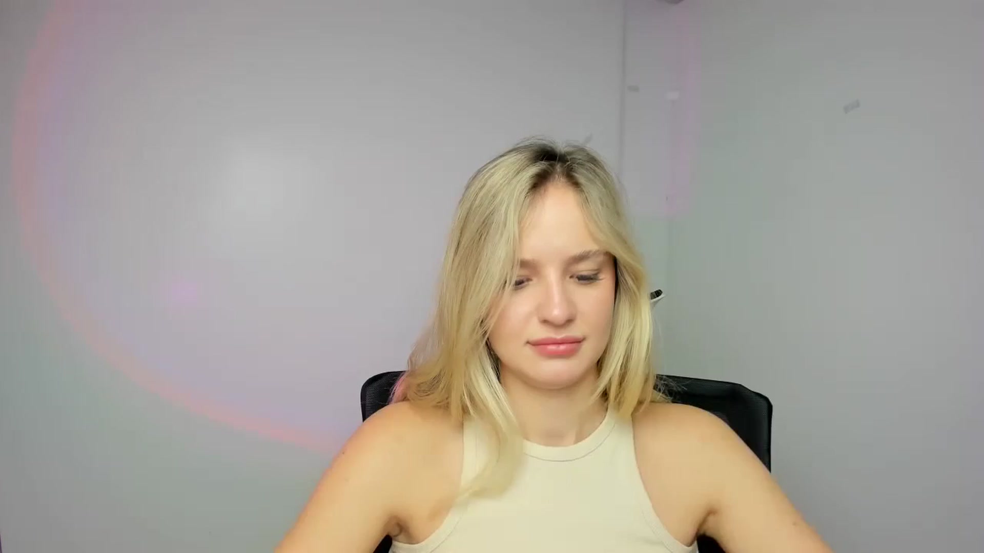 Gallery image thumbnail from Bella_amorere's myfreecams stream on, 09/08/2024, 08:03 image 1 of 20
