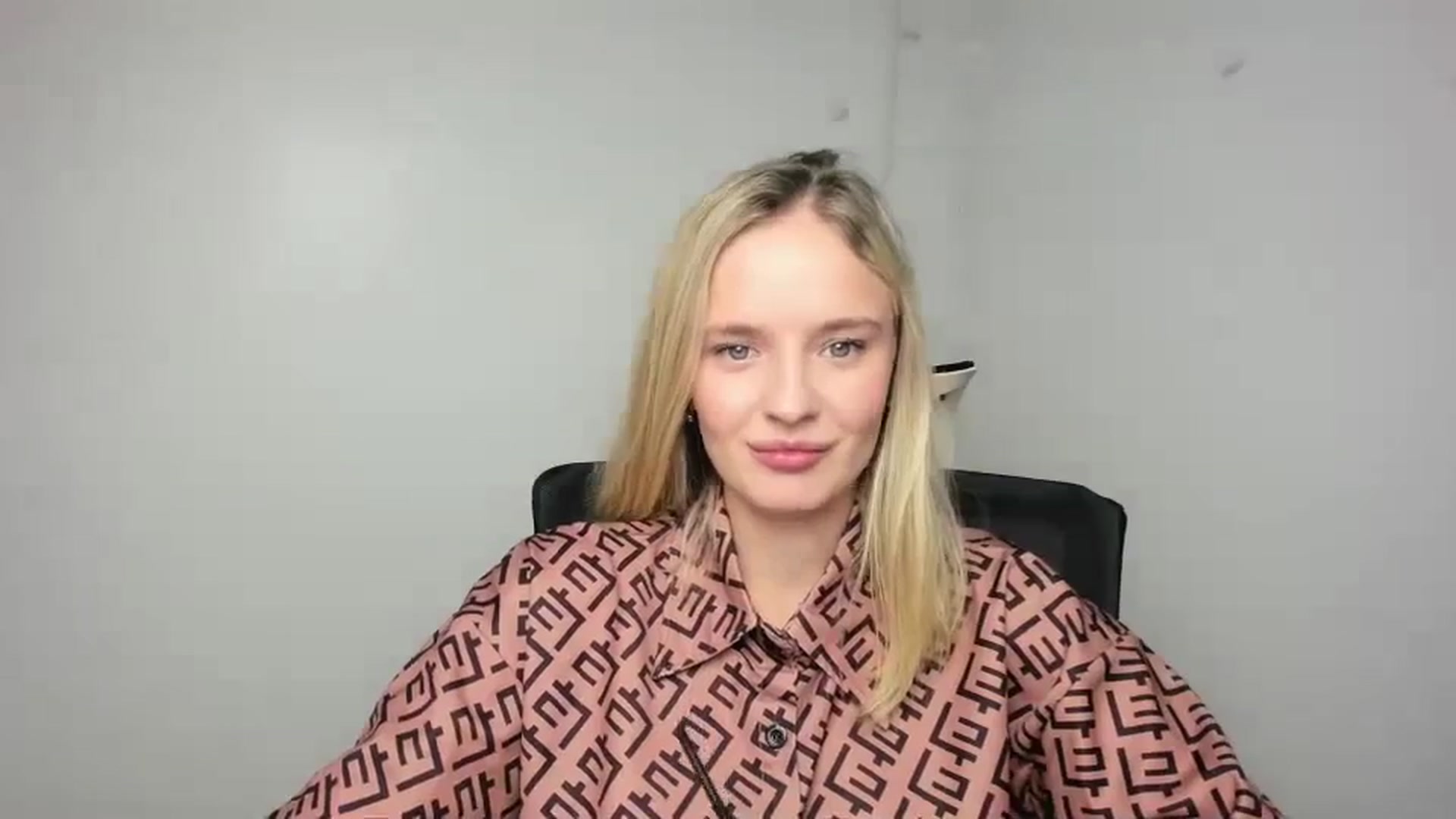 Gallery image thumbnail from Bella_amorere's myfreecams stream on, 09/15/2024, 14:23 image 11 of 20