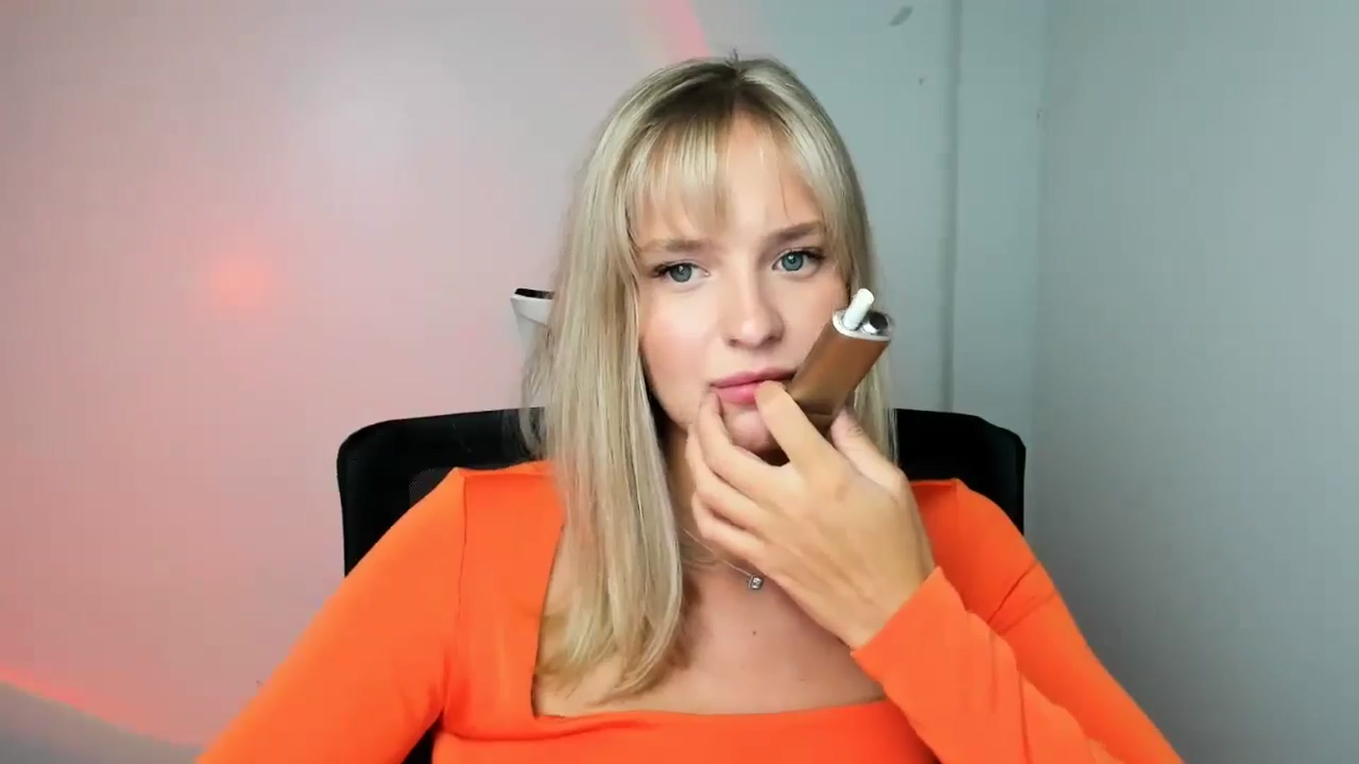 Gallery image thumbnail from Bella_amorere's myfreecams stream on, 10/24/2024, 14:26 image 12 of 20