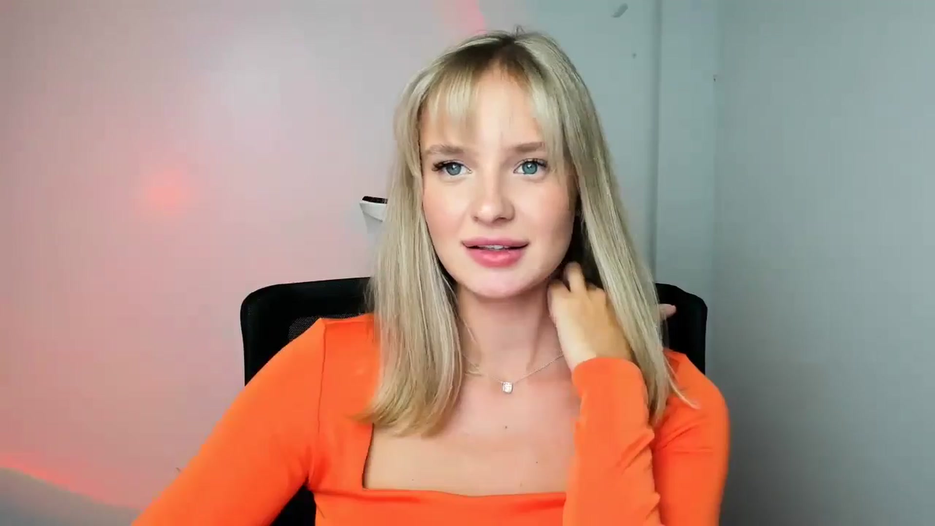 Gallery image thumbnail from Bella_amorere's myfreecams stream on, 10/24/2024, 14:26 image 7 of 20