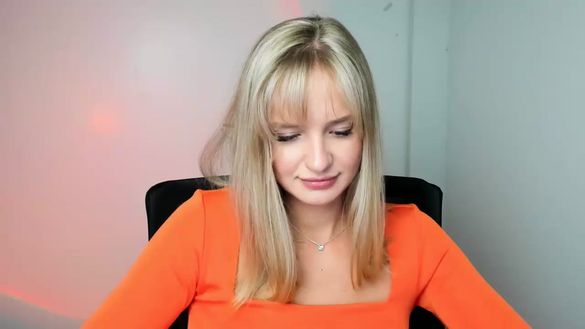 Gallery image thumbnail from Bella_amorere's myfreecams stream on, 10/24/2024, 14:26 image 10 of 20