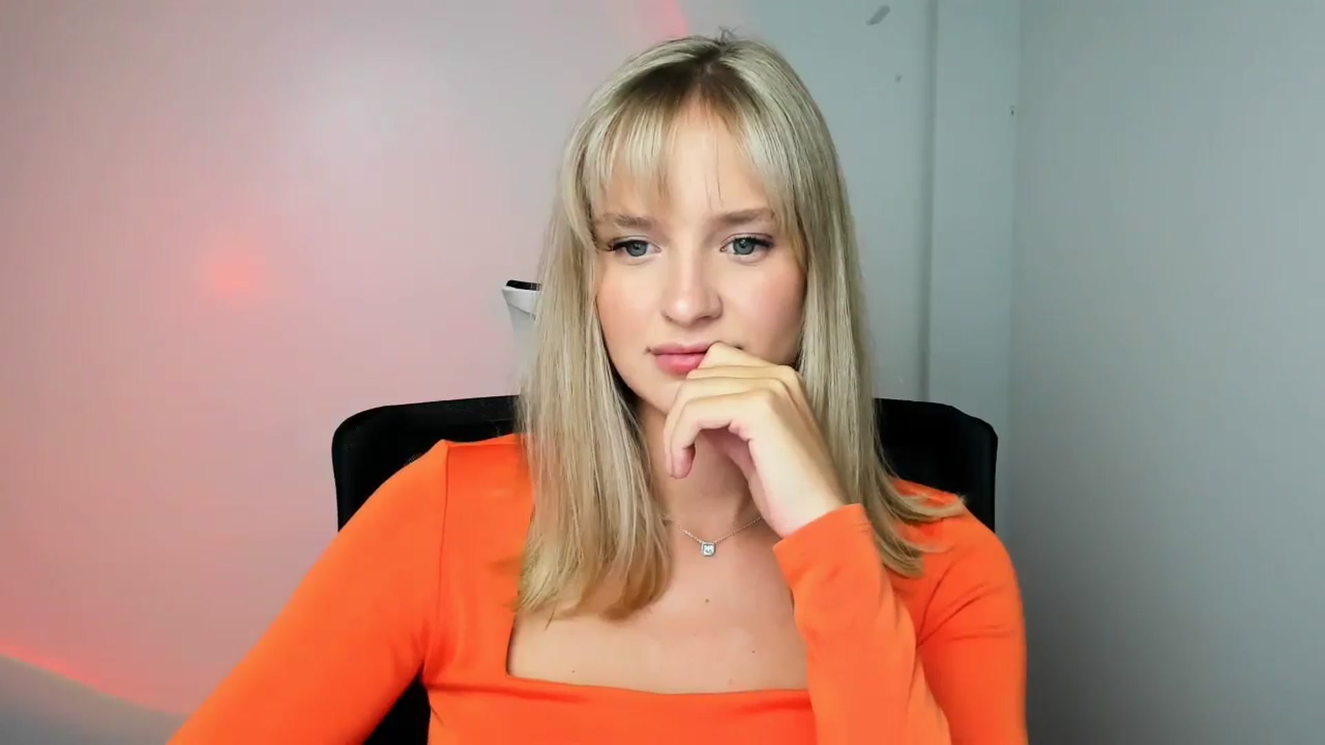 Gallery image thumbnail from Bella_amorere's myfreecams stream on, 10/24/2024, 14:26 image 2 of 20