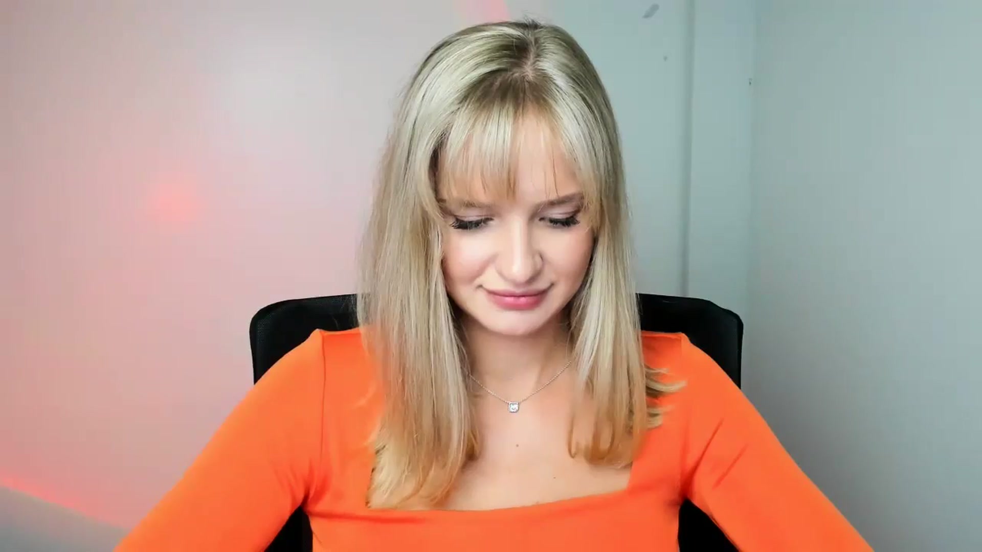Gallery image thumbnail from Bella_amorere's myfreecams stream on, 10/24/2024, 14:26 image 4 of 20