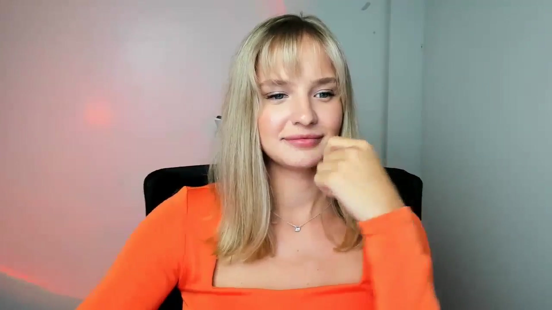 Gallery image thumbnail from Bella_amorere's myfreecams stream on, 10/24/2024, 14:26 image 5 of 20