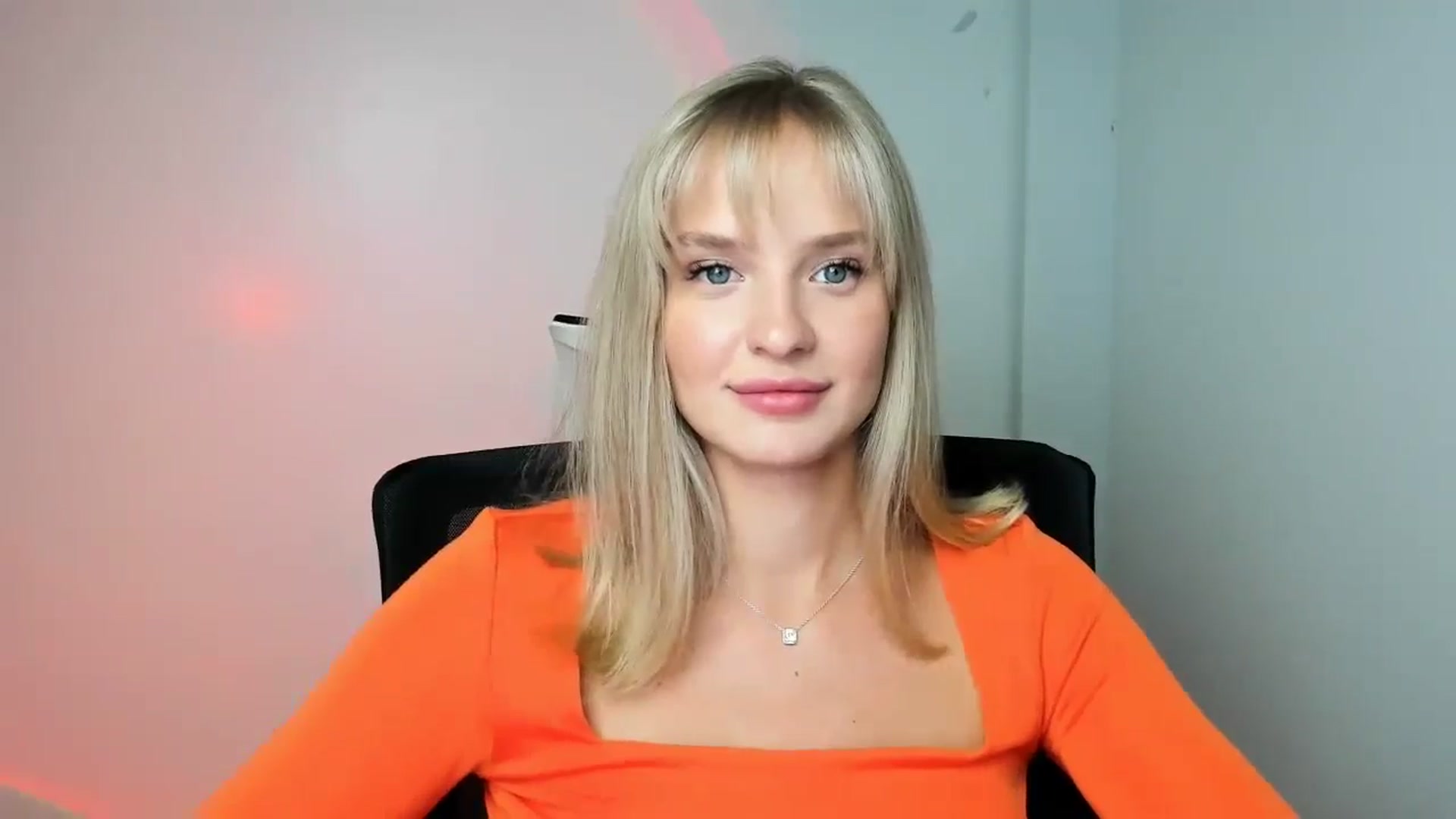 Gallery image thumbnail from Bella_amorere's myfreecams stream on, 10/24/2024, 15:00 image 7 of 20