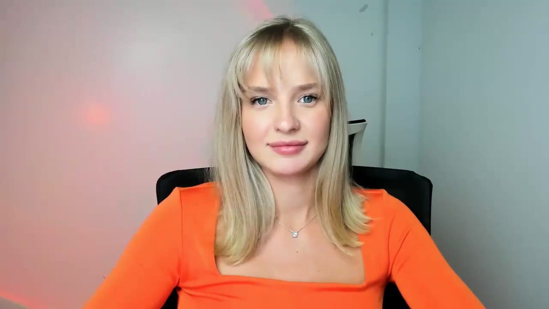 Gallery image thumbnail from Bella_amorere's myfreecams stream on, 10/24/2024, 15:00 image 16 of 20
