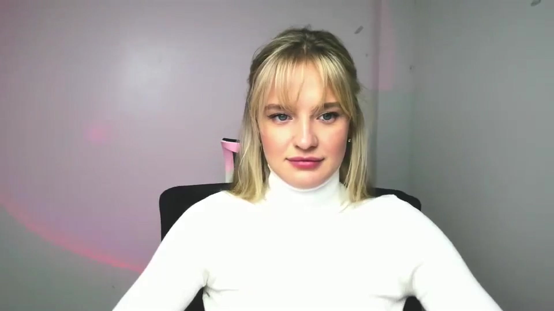 Gallery image thumbnail from Bella_amorere's myfreecams stream on, 11/24/2024, 14:23 image 6 of 20
