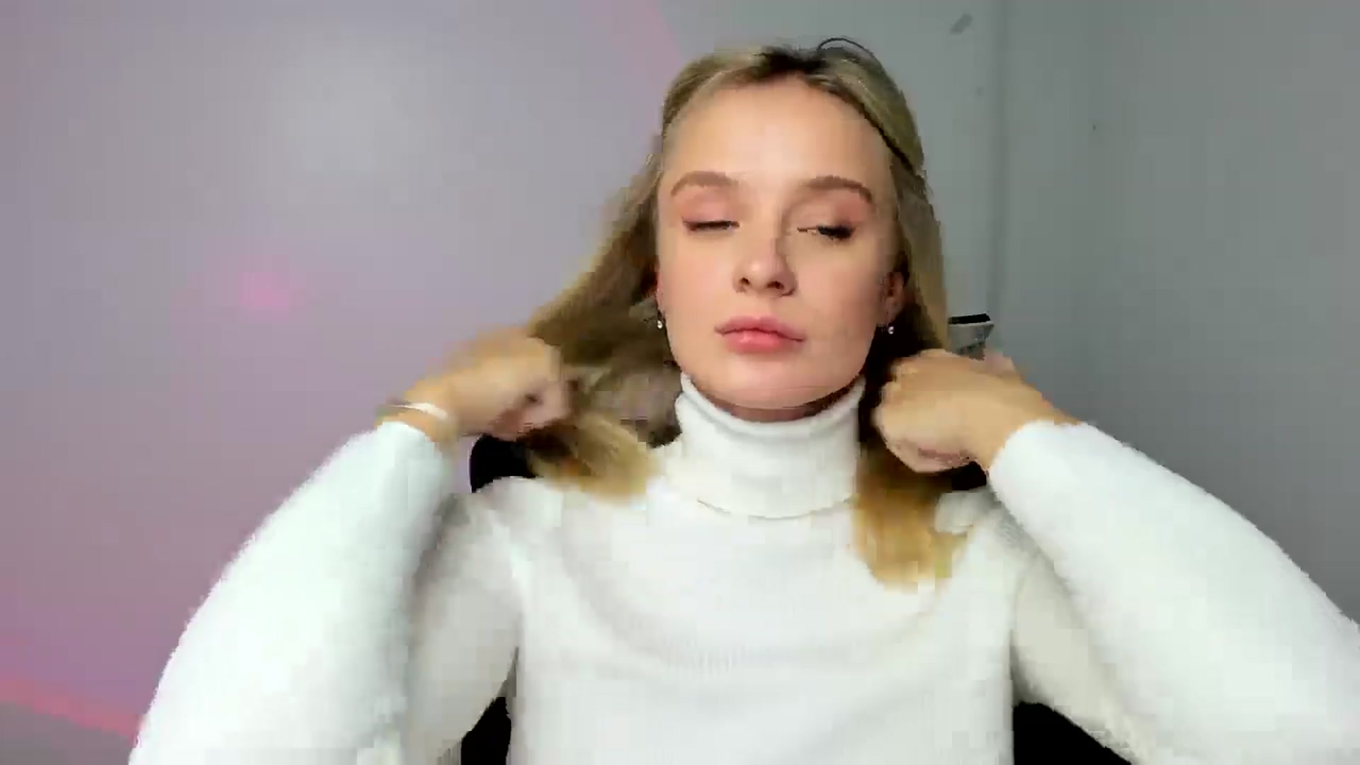 Gallery image thumbnail from Bella_amorere's myfreecams stream on, 12/08/2024, 14:09 image 13 of 20