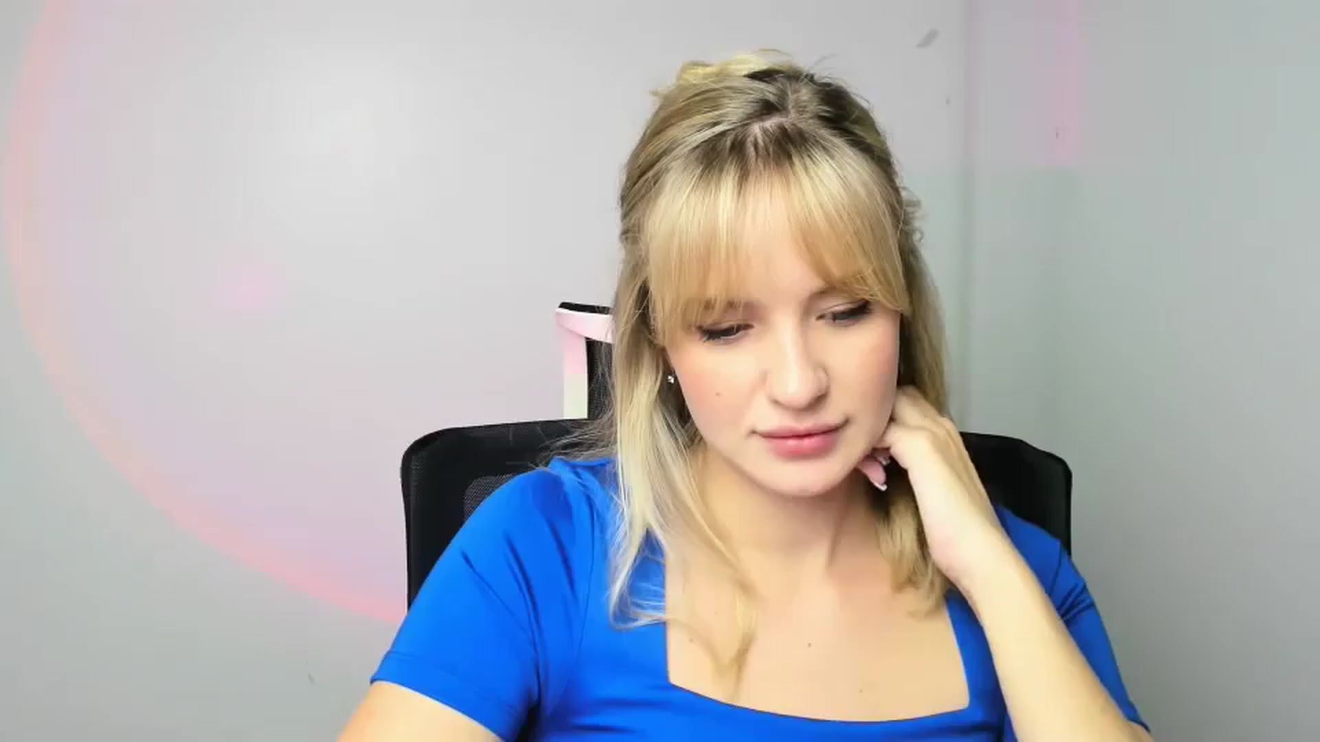 Gallery image thumbnail from Bella_amorere's myfreecams stream on, 12/09/2024, 13:46 image 3 of 20