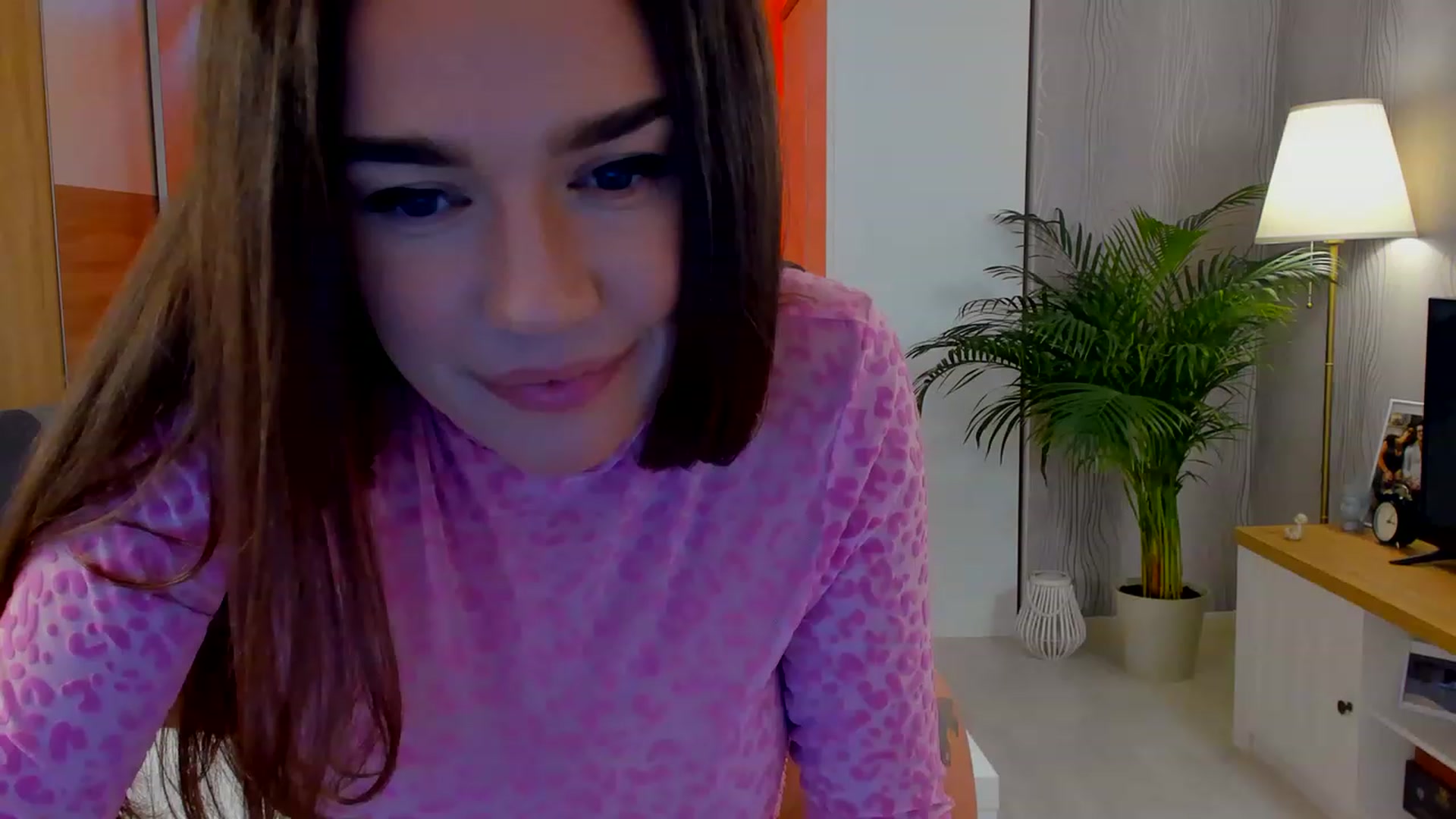 Gallery image thumbnail from BellaaDona's myfreecams stream on, 11/16/2022, 14:22 image 10 of 20