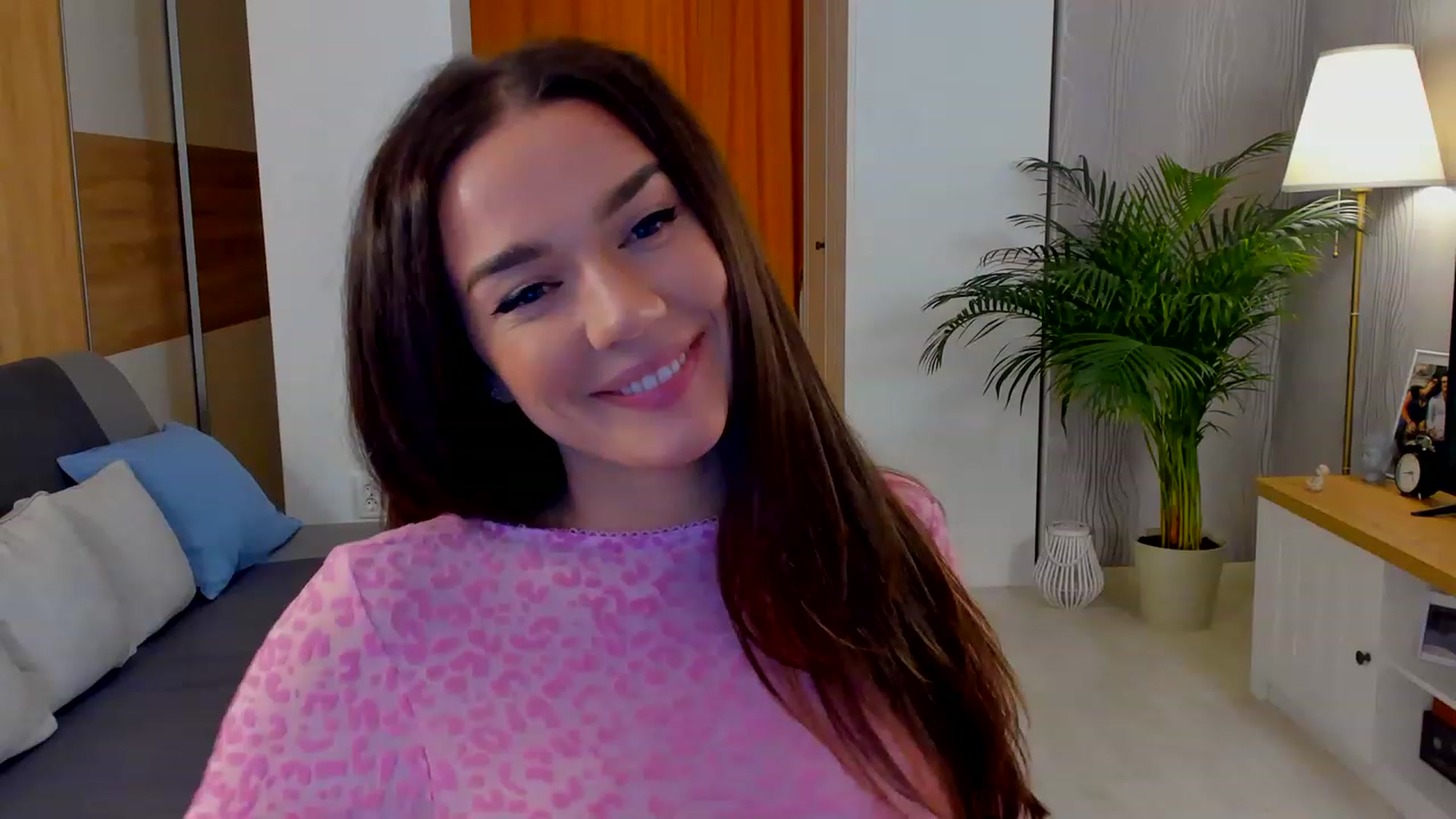 Gallery image thumbnail from BellaaDona's myfreecams stream on, 11/16/2022, 15:04 image 11 of 20