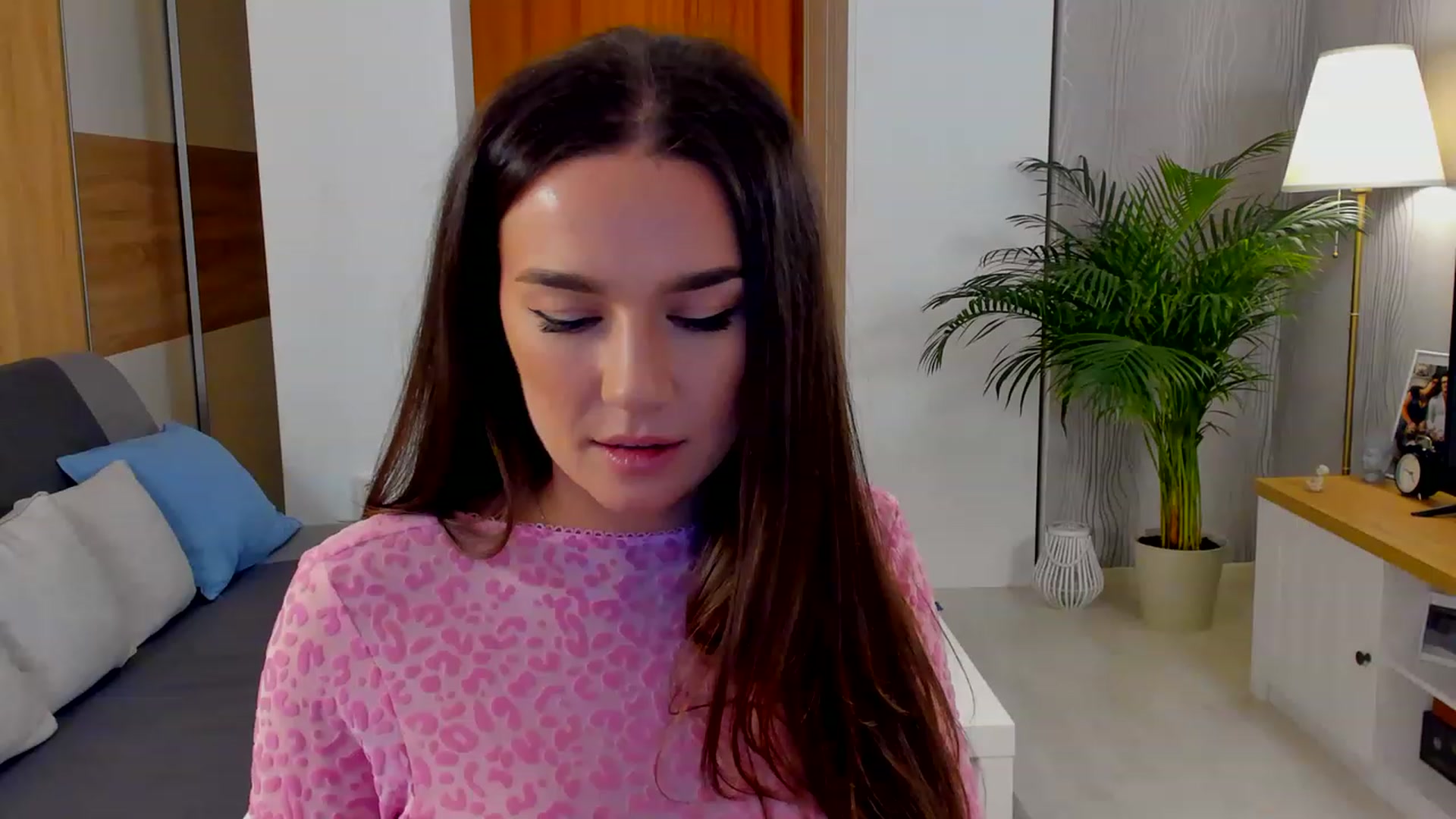 Gallery image thumbnail from BellaaDona's myfreecams stream on, 11/16/2022, 15:04 image 13 of 20
