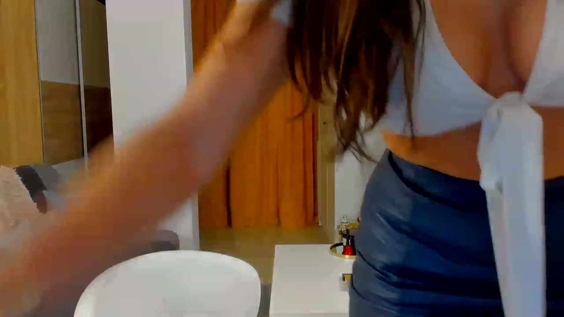 Gallery image thumbnail from BellaaDona's myfreecams stream on, 12/01/2022, 24:19 image 18 of 20
