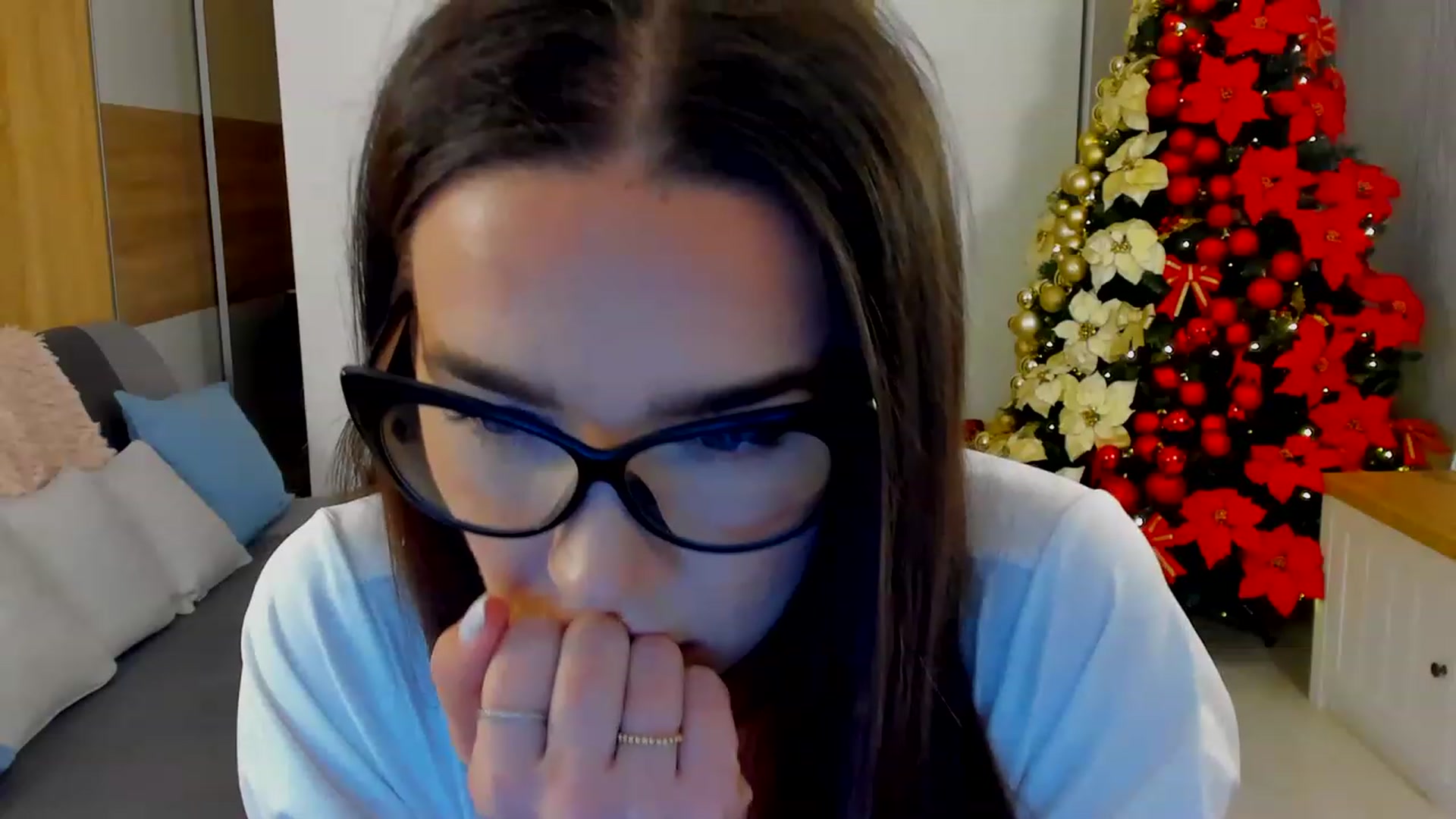 Gallery image thumbnail from BellaaDona's myfreecams stream on, 12/01/2022, 02:18 image 18 of 20