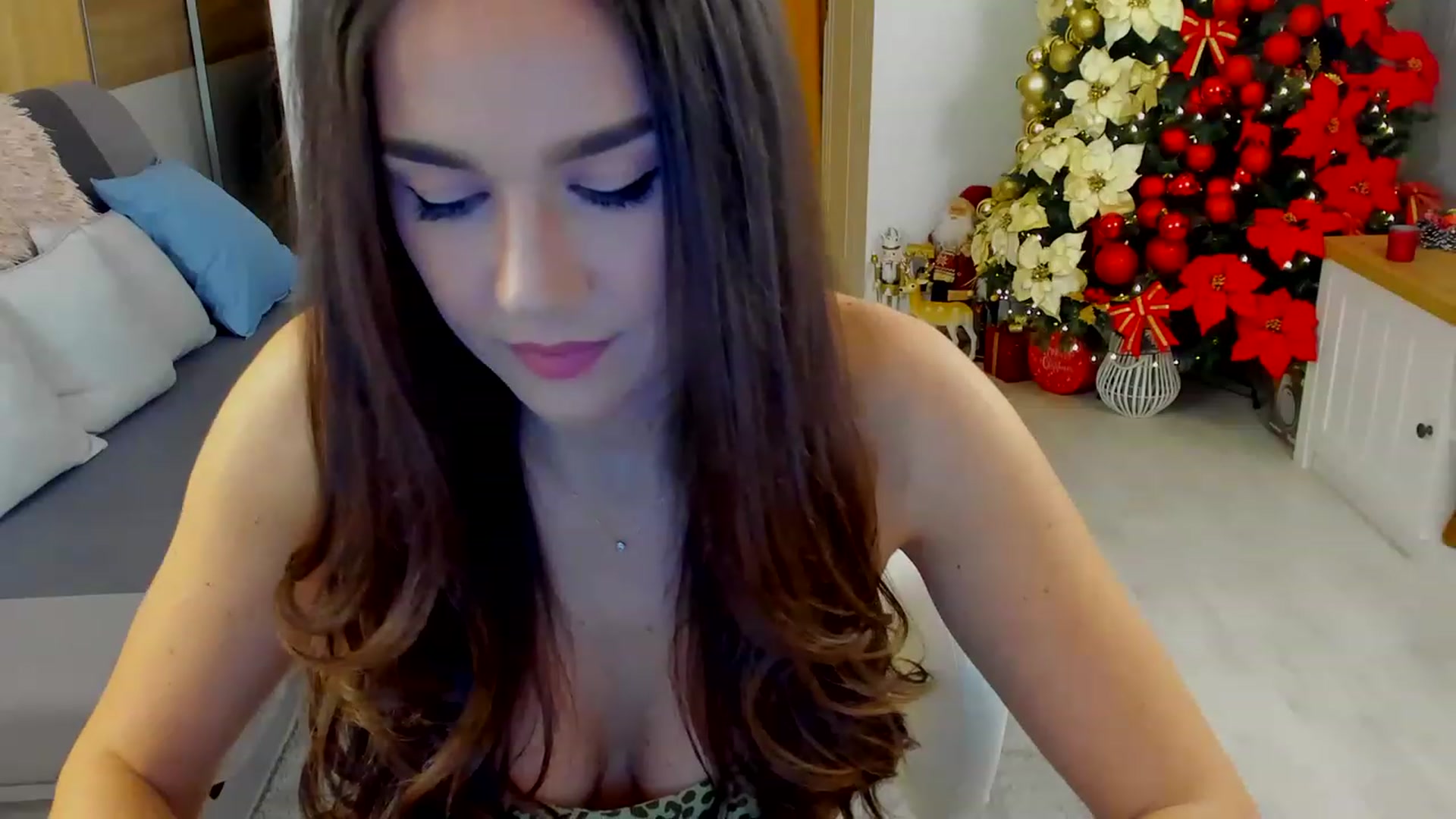 Gallery image thumbnail from BellaaDona's myfreecams stream on, 12/06/2022, 01:41 image 18 of 20