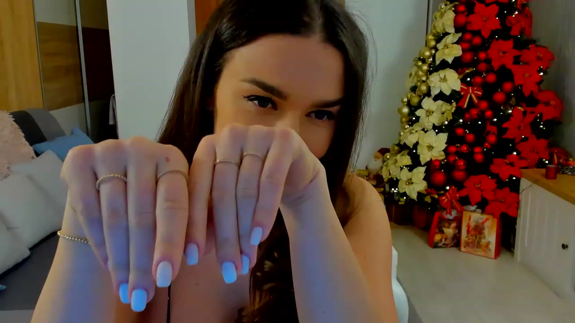 Gallery image thumbnail from BellaaDona's myfreecams stream on, 12/10/2022, 01:10 image 19 of 20