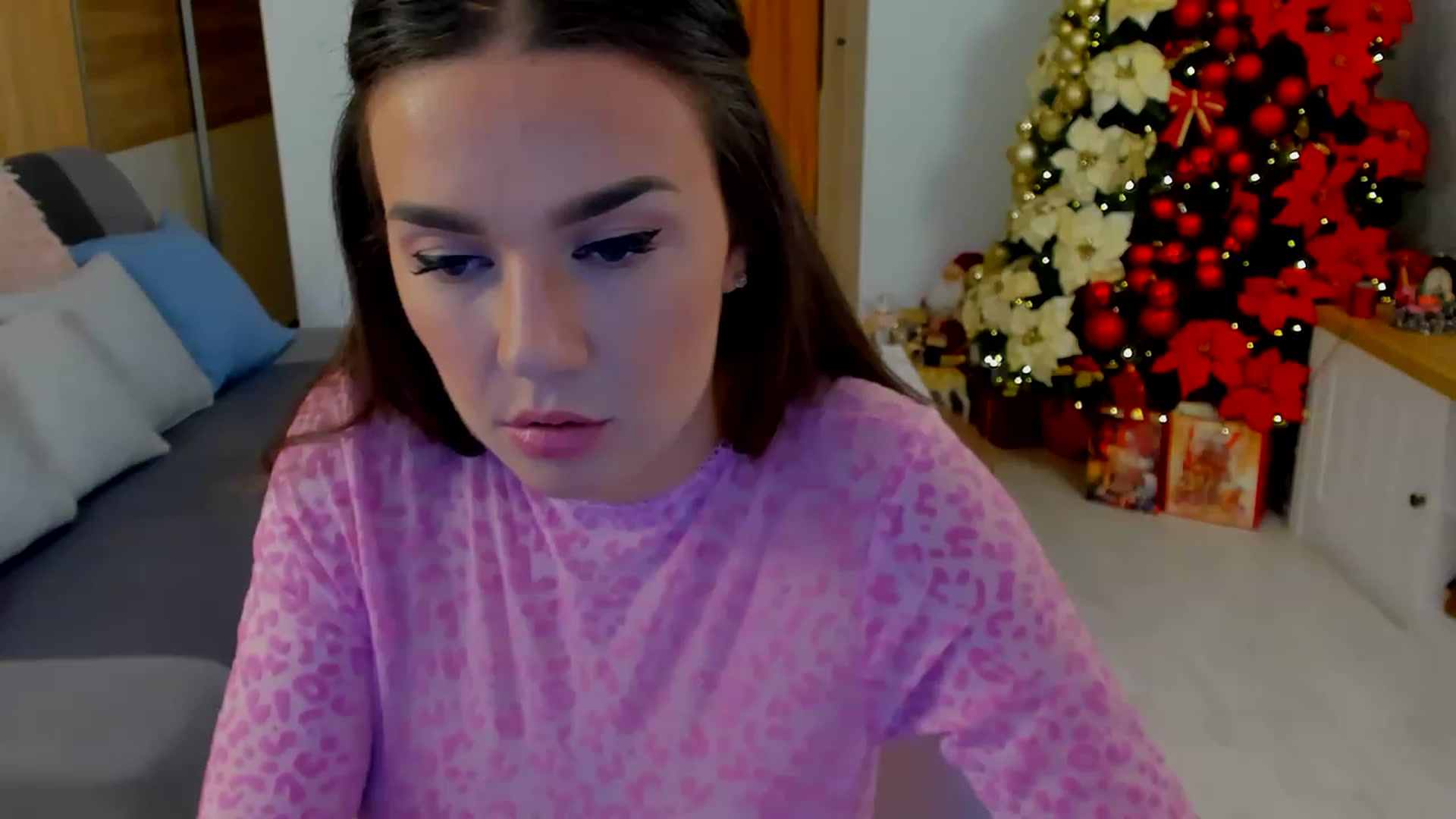 Gallery image thumbnail from BellaaDona's myfreecams stream on, 12/10/2022, 23:30 image 2 of 20