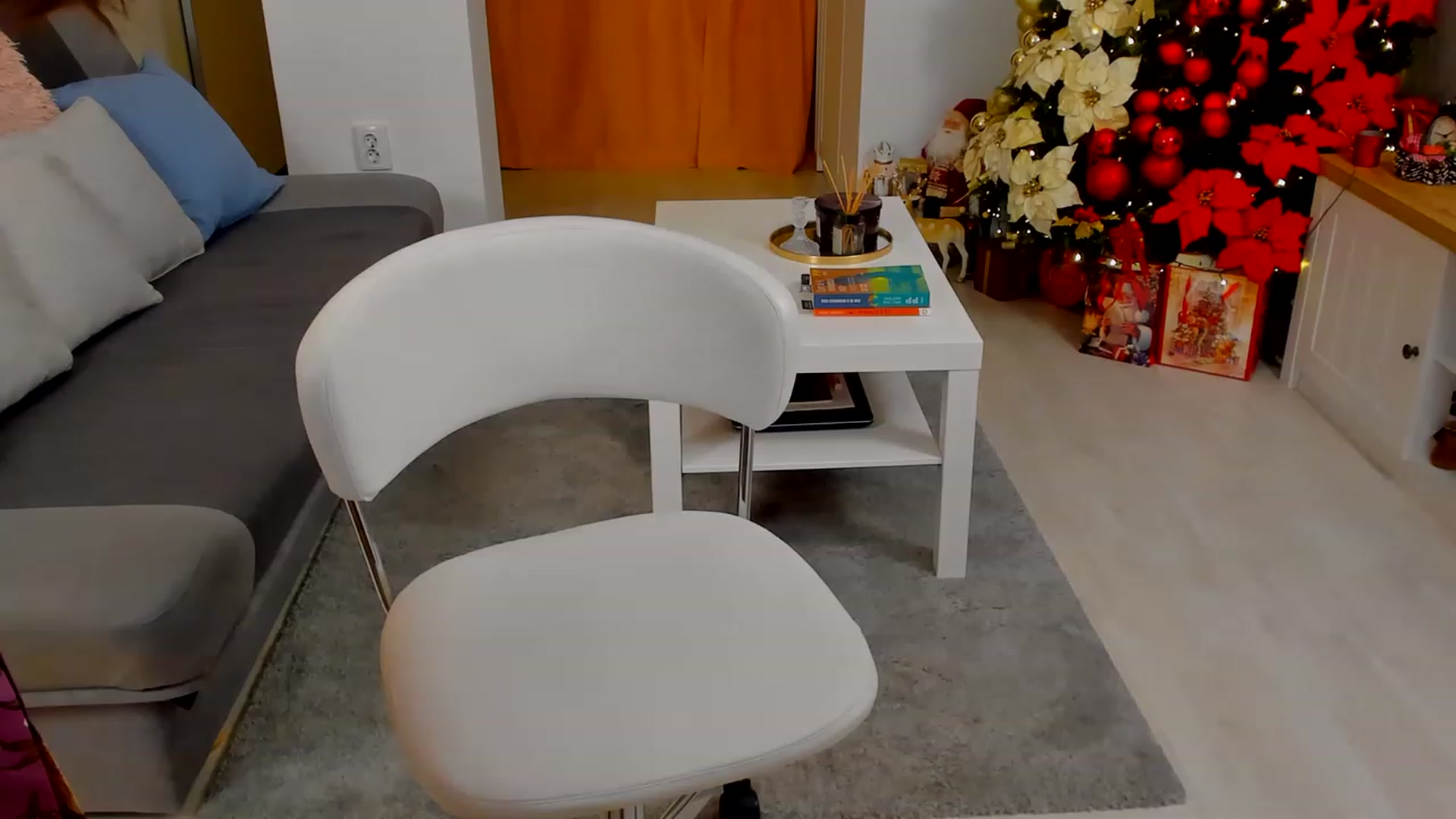 Gallery image thumbnail from BellaaDona's myfreecams stream on, 12/11/2022, 24:00 image 1 of 20