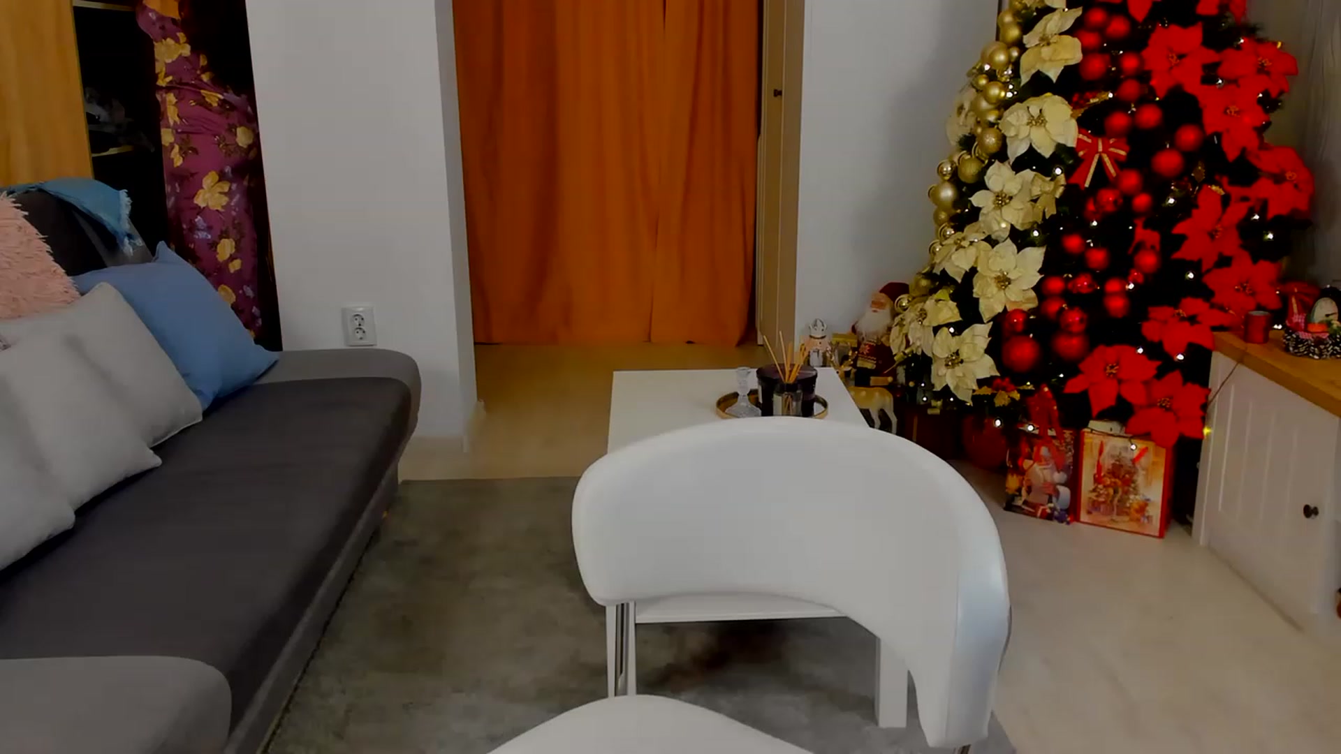 Gallery image thumbnail from BellaaDona's myfreecams stream on, 12/11/2022, 24:21 image 11 of 20
