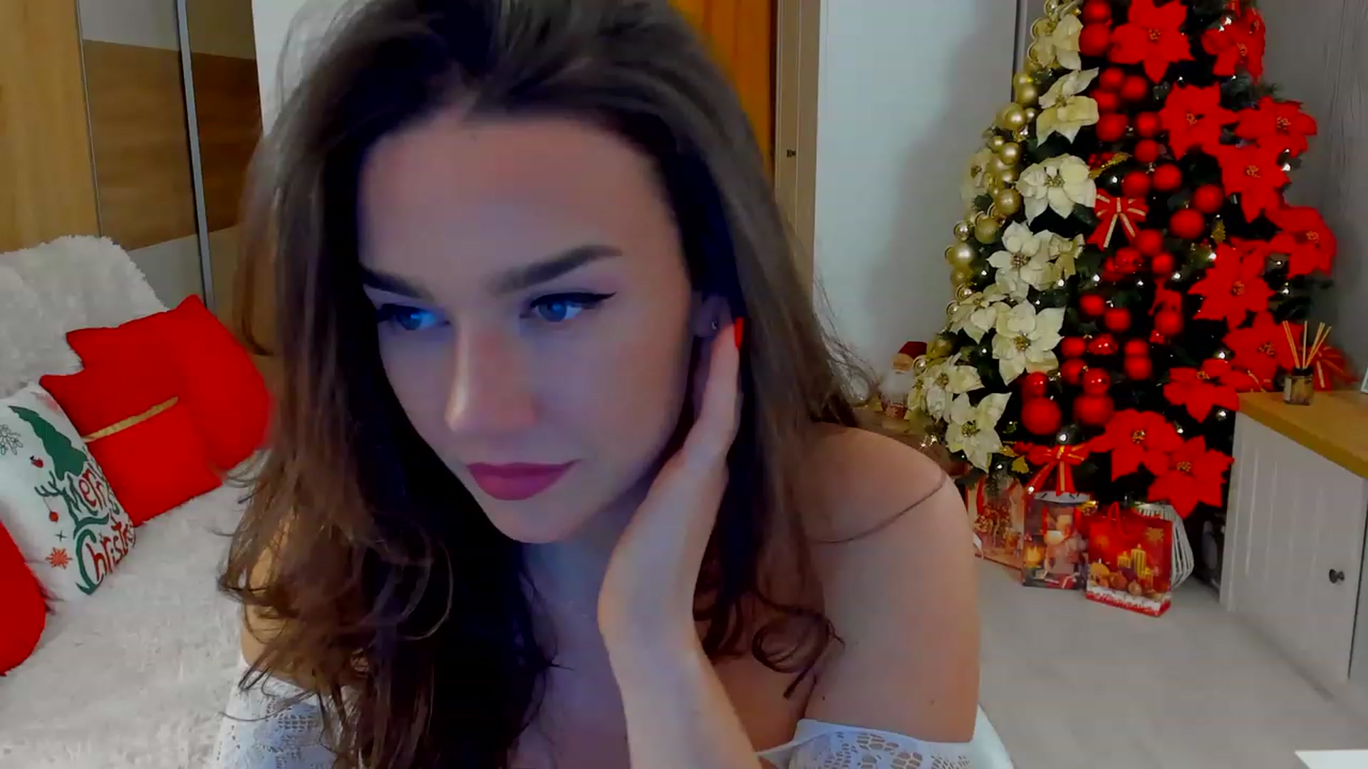 Gallery image thumbnail from BellaaDona's myfreecams stream on, 01/03/2023, 24:05 image 1 of 20