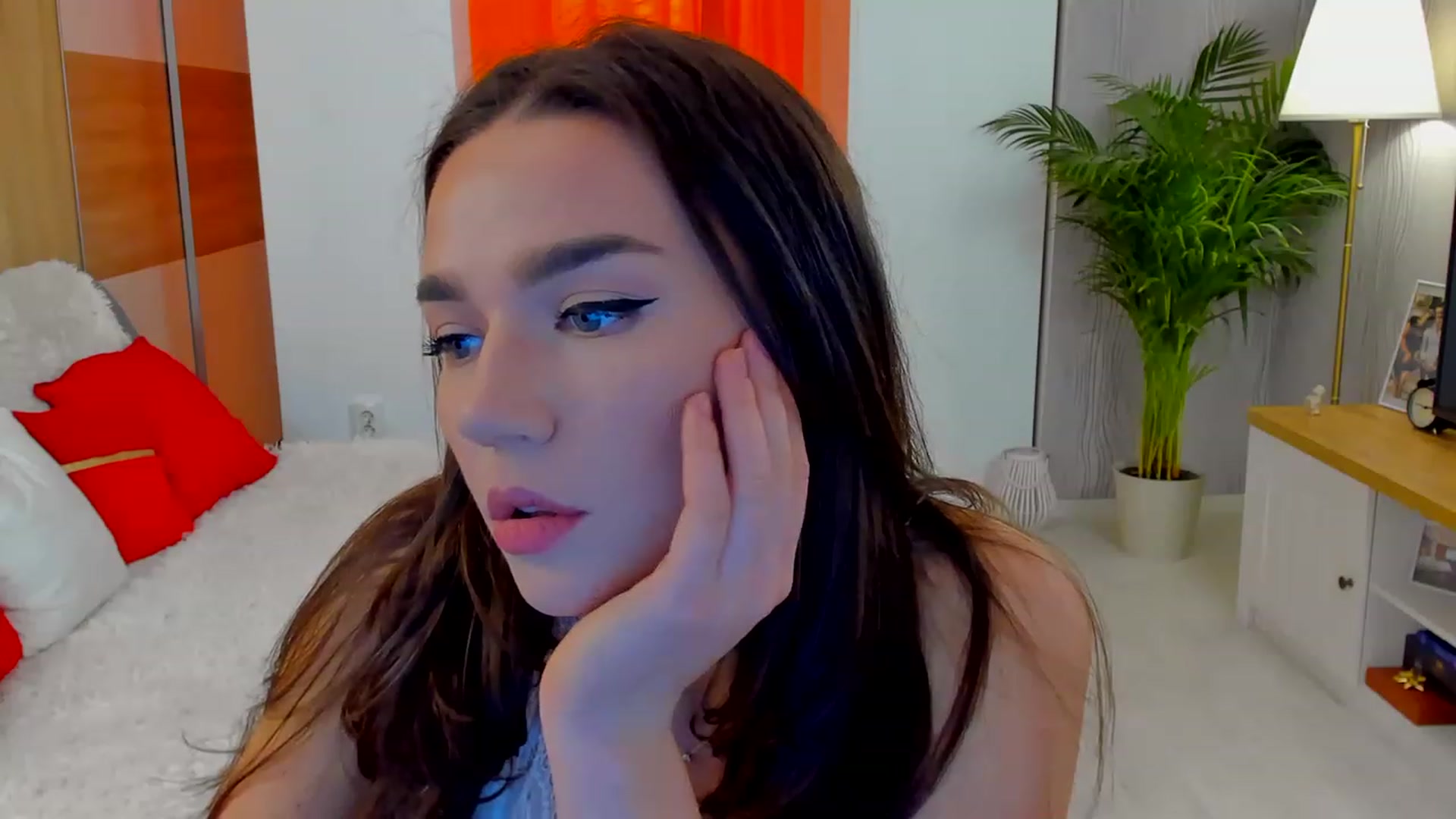 Gallery image thumbnail from BellaaDona's myfreecams stream on, 01/19/2023, 13:38 image 13 of 20