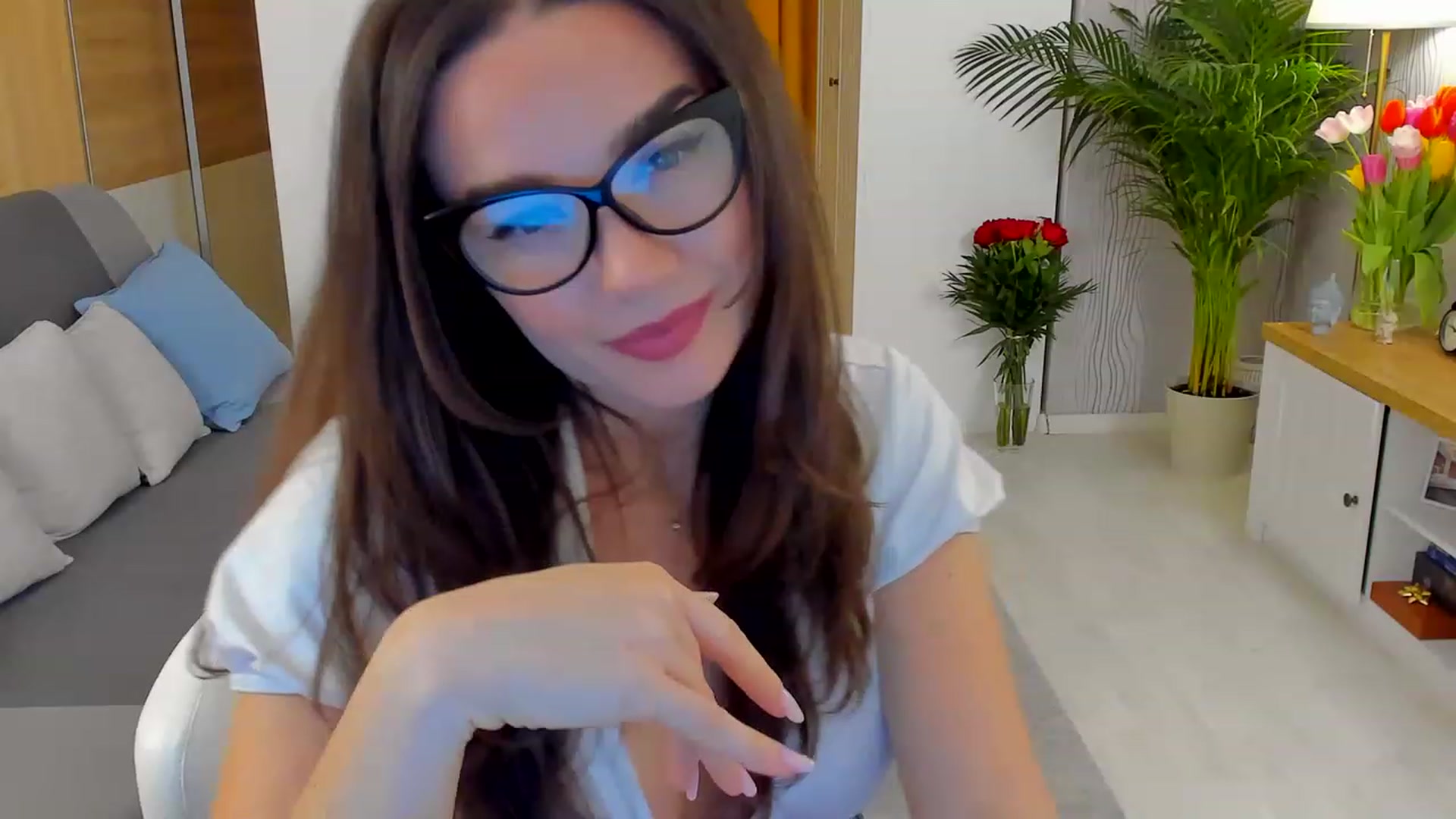 Gallery image thumbnail from BellaaDona's myfreecams stream on, 02/20/2023, 20:22 image 16 of 20