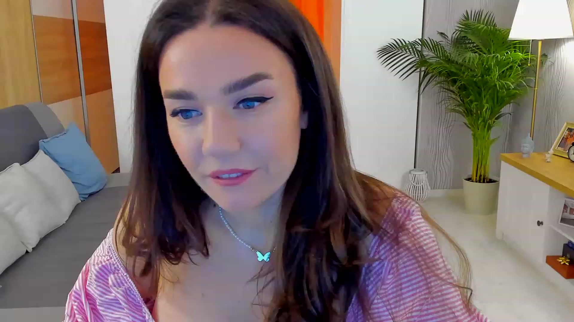 Gallery image thumbnail from BellaaDona's myfreecams stream on, 03/01/2023, 12:39 image 3 of 20