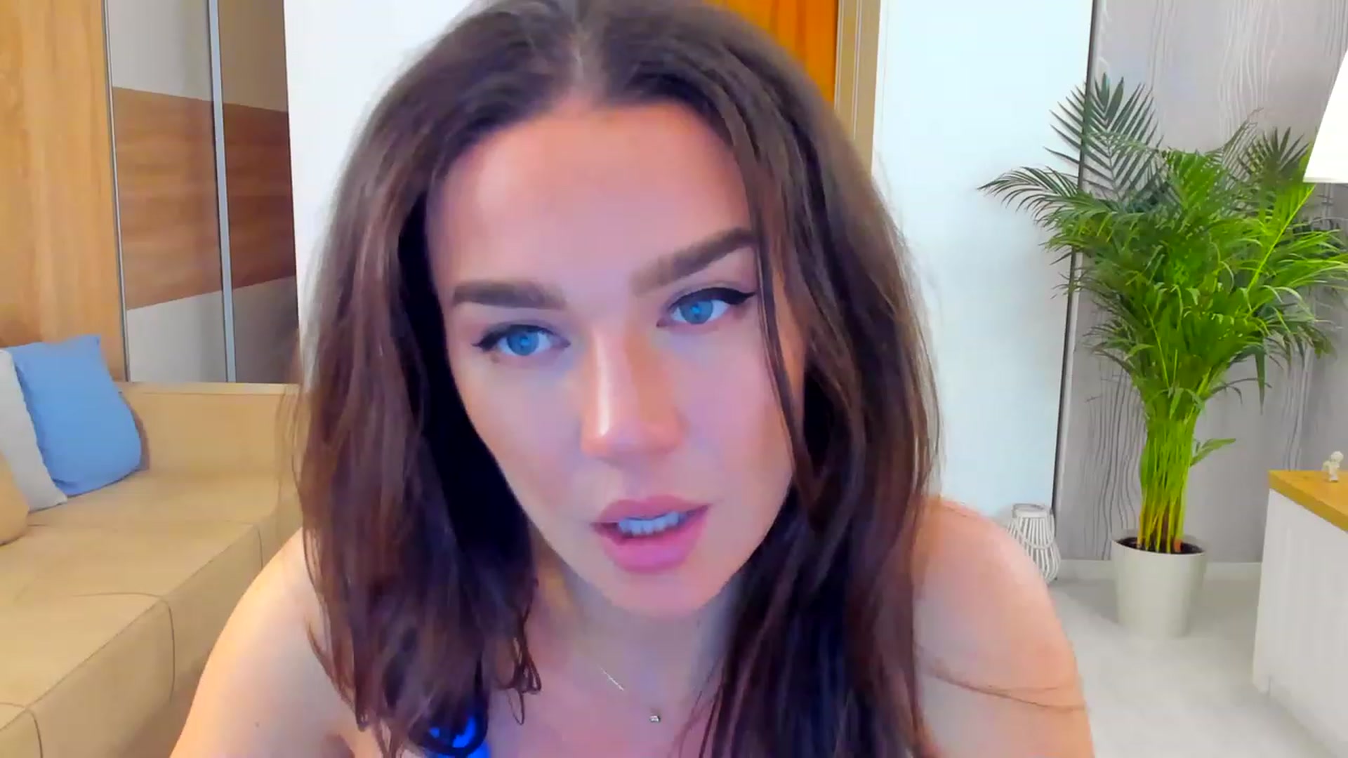 Gallery image thumbnail from BellaaDona's myfreecams stream on, 04/07/2023, 01:23 image 19 of 20