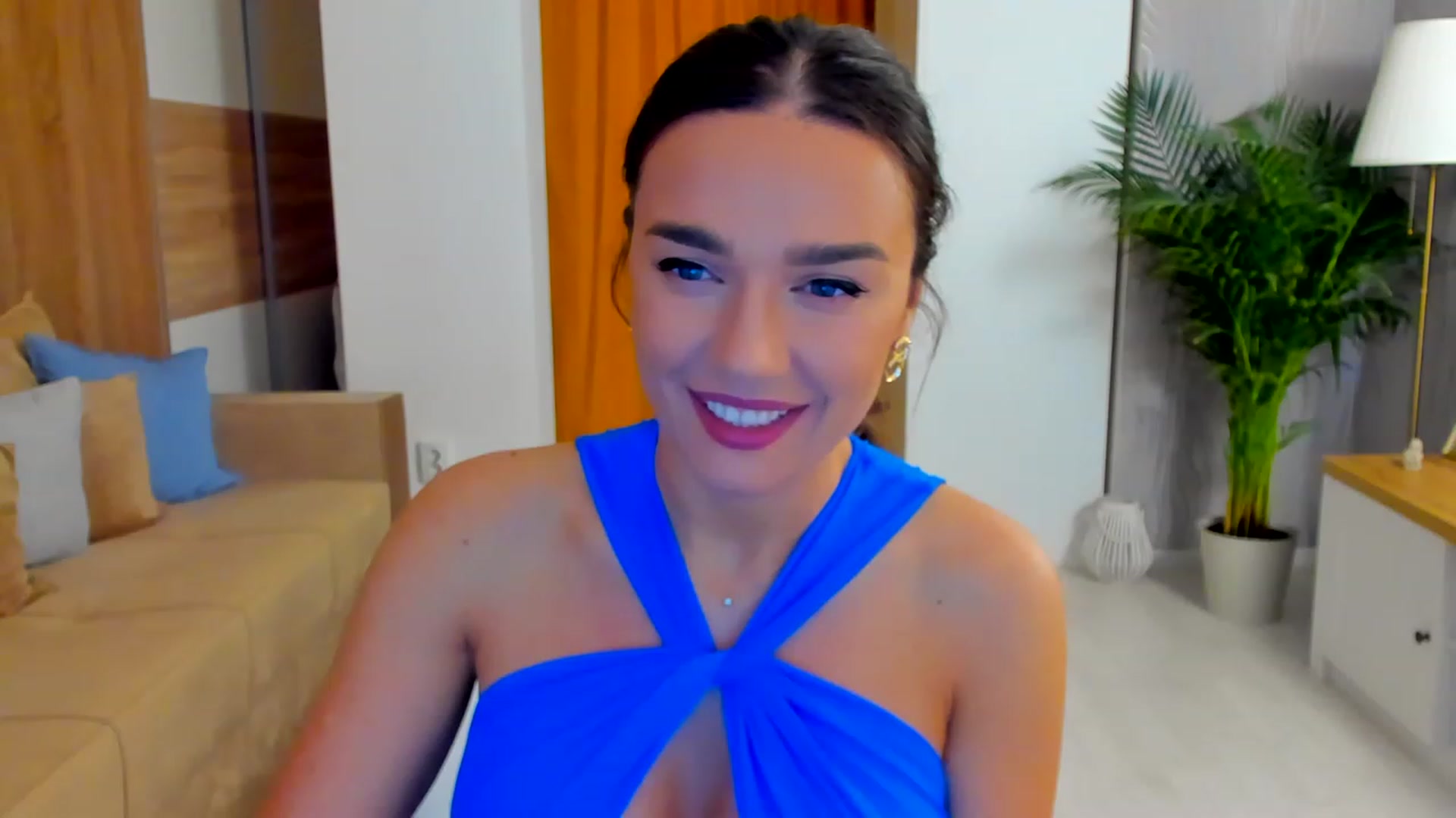 Gallery image thumbnail from BellaaDona's myfreecams stream on, 05/10/2023, 23:44 image 7 of 20