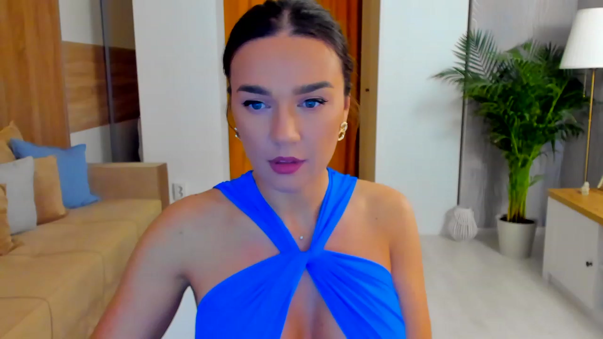 Gallery image thumbnail from BellaaDona's myfreecams stream on, 05/10/2023, 23:44 image 8 of 20