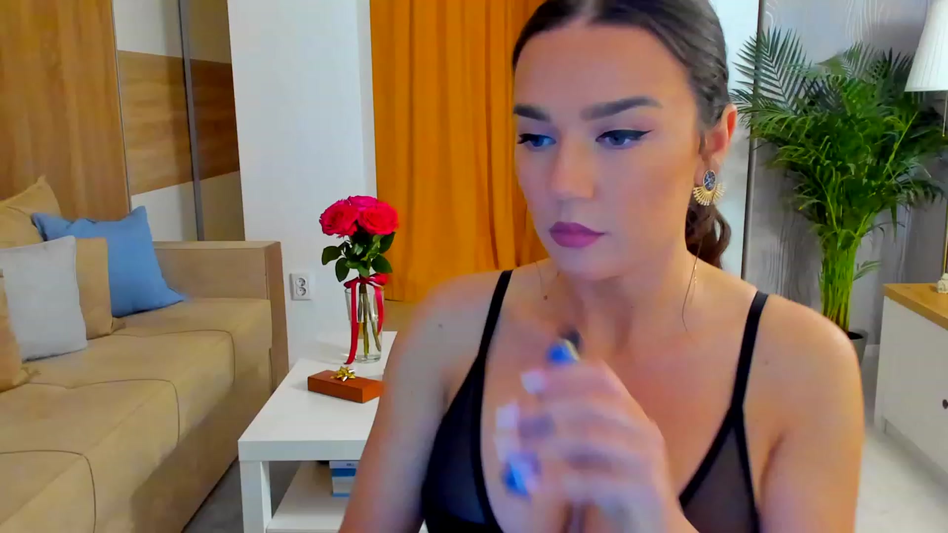 Gallery image thumbnail from BellaaDona's myfreecams stream on, 05/11/2023, 23:19 image 5 of 20
