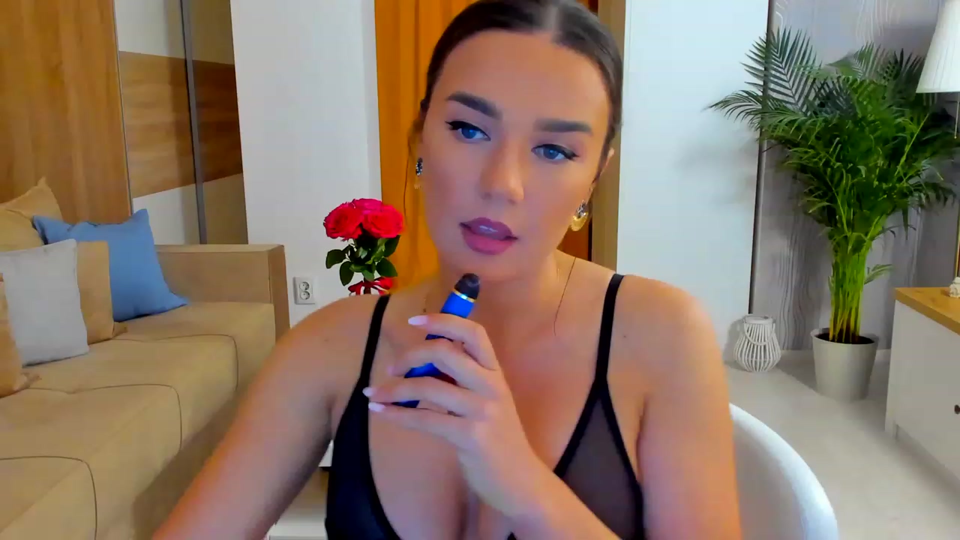 Gallery image thumbnail from BellaaDona's myfreecams stream on, 05/11/2023, 23:19 image 8 of 20