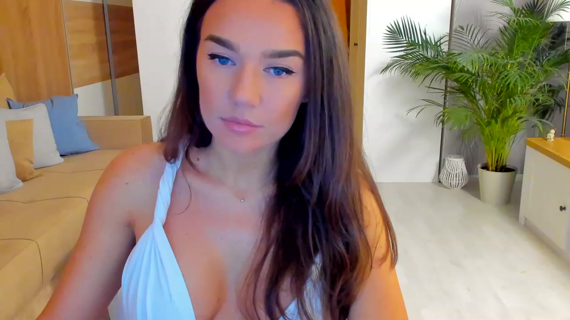 Gallery image thumbnail from BellaaDona's myfreecams stream on, 06/17/2023, 21:32 image 1 of 20