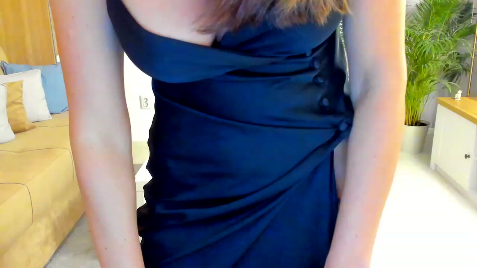 Gallery image thumbnail from BellaaDona's myfreecams stream on, 06/19/2023, 24:03 image 20 of 20