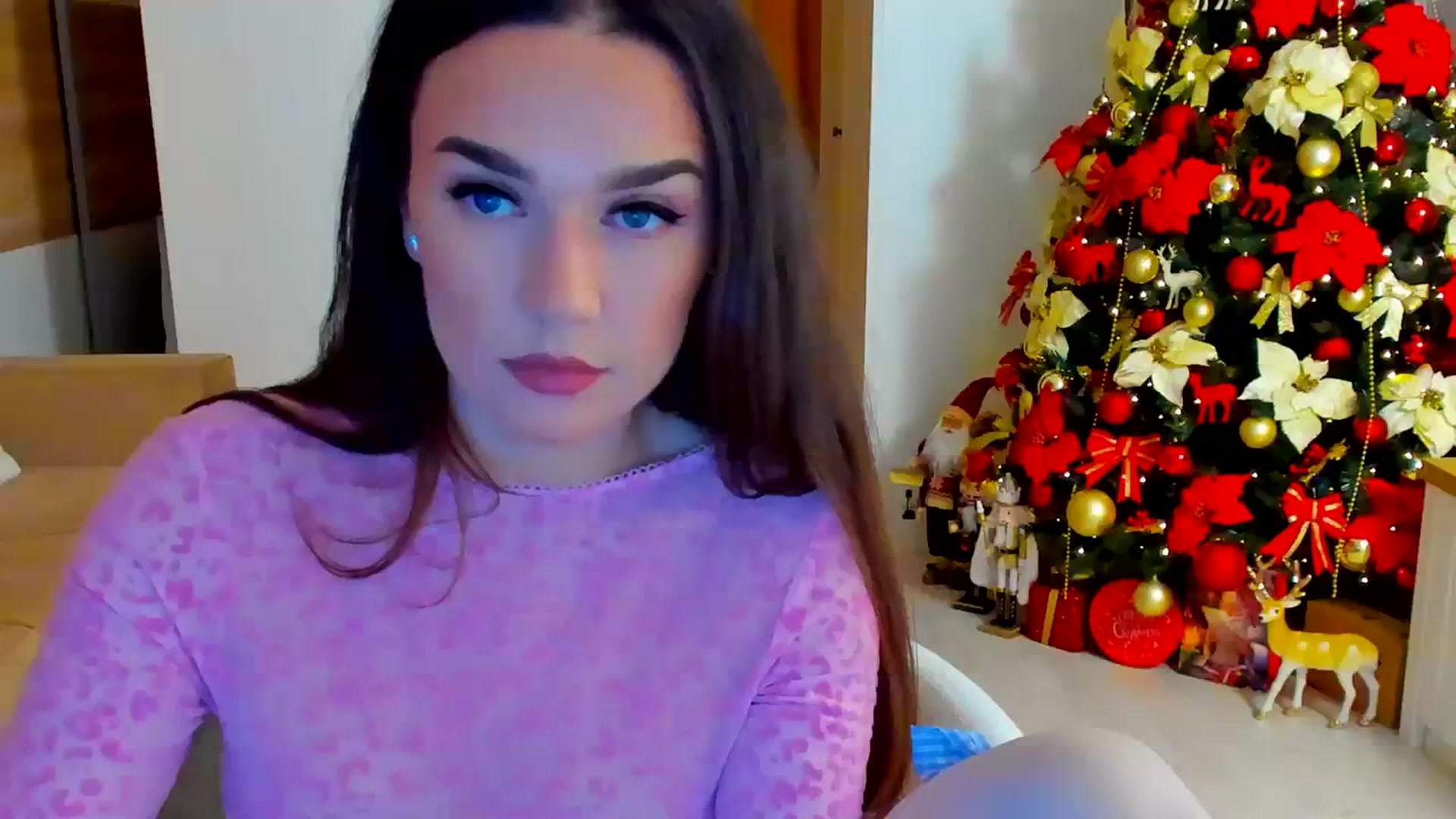 Gallery image thumbnail from BellaaDona's myfreecams stream on, 12/12/2023, 03:10 image 1 of 20