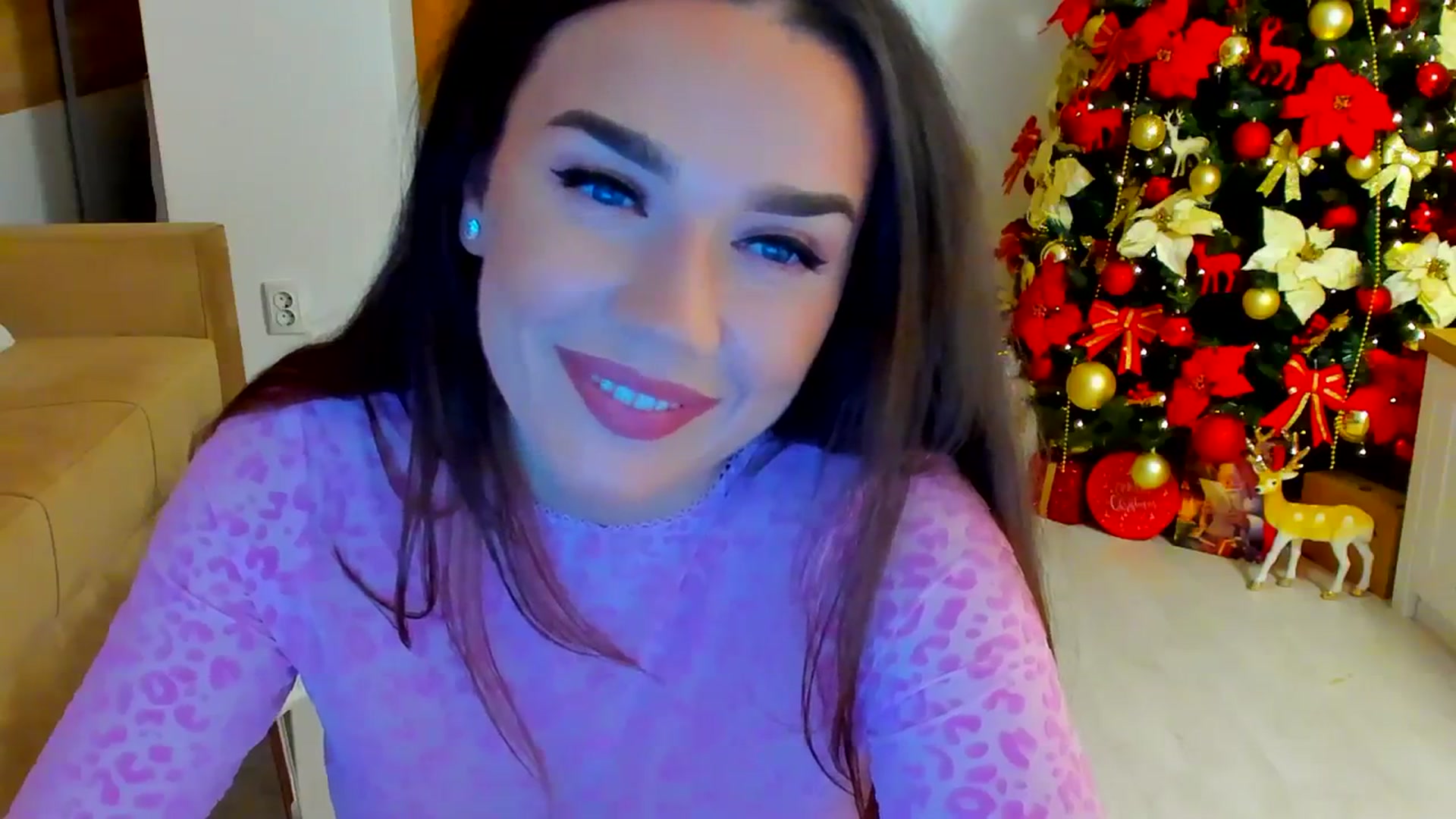Gallery image thumbnail from BellaaDona's myfreecams stream on, 12/12/2023, 03:10 image 15 of 20
