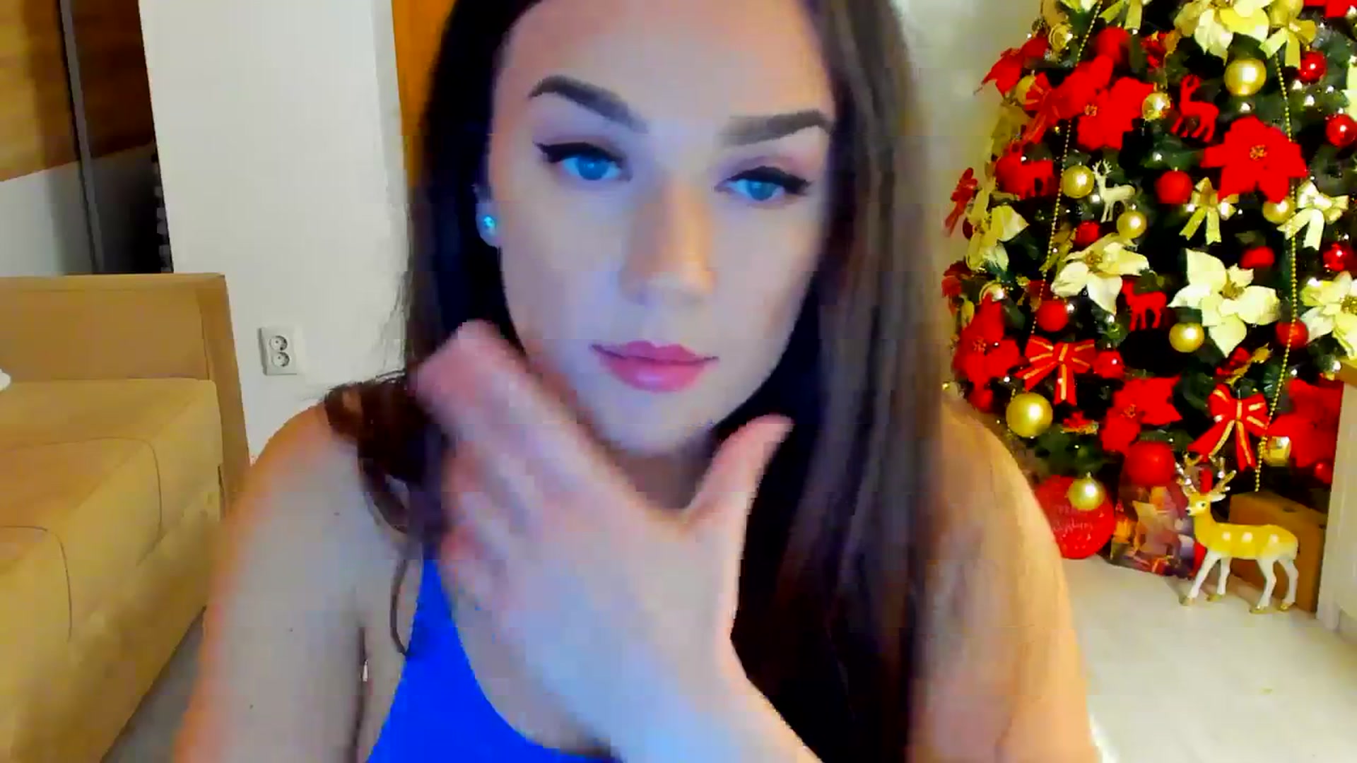 Gallery image thumbnail from BellaaDona's myfreecams stream on, 12/13/2023, 24:20 image 19 of 20