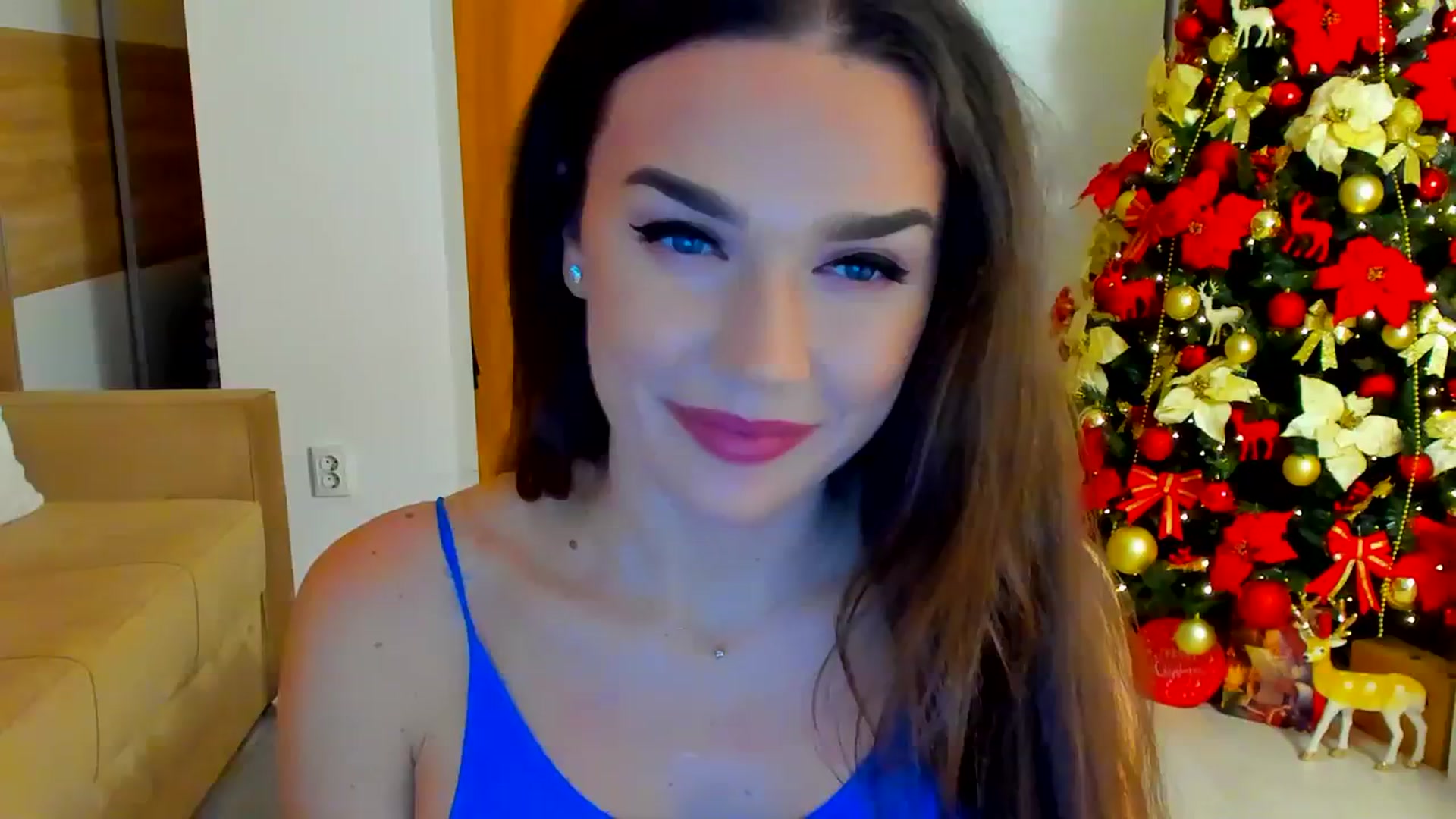 Gallery image thumbnail from BellaaDona's myfreecams stream on, 12/13/2023, 02:23 image 1 of 20