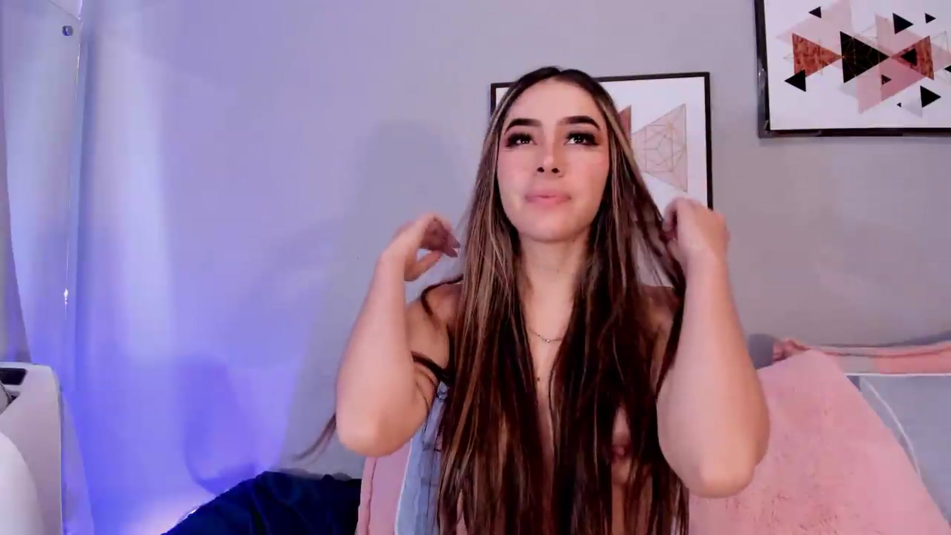 Gallery image thumbnail from BellaaRoose's myfreecams stream on, 07/16/2026, 13:59 image 3 of 20