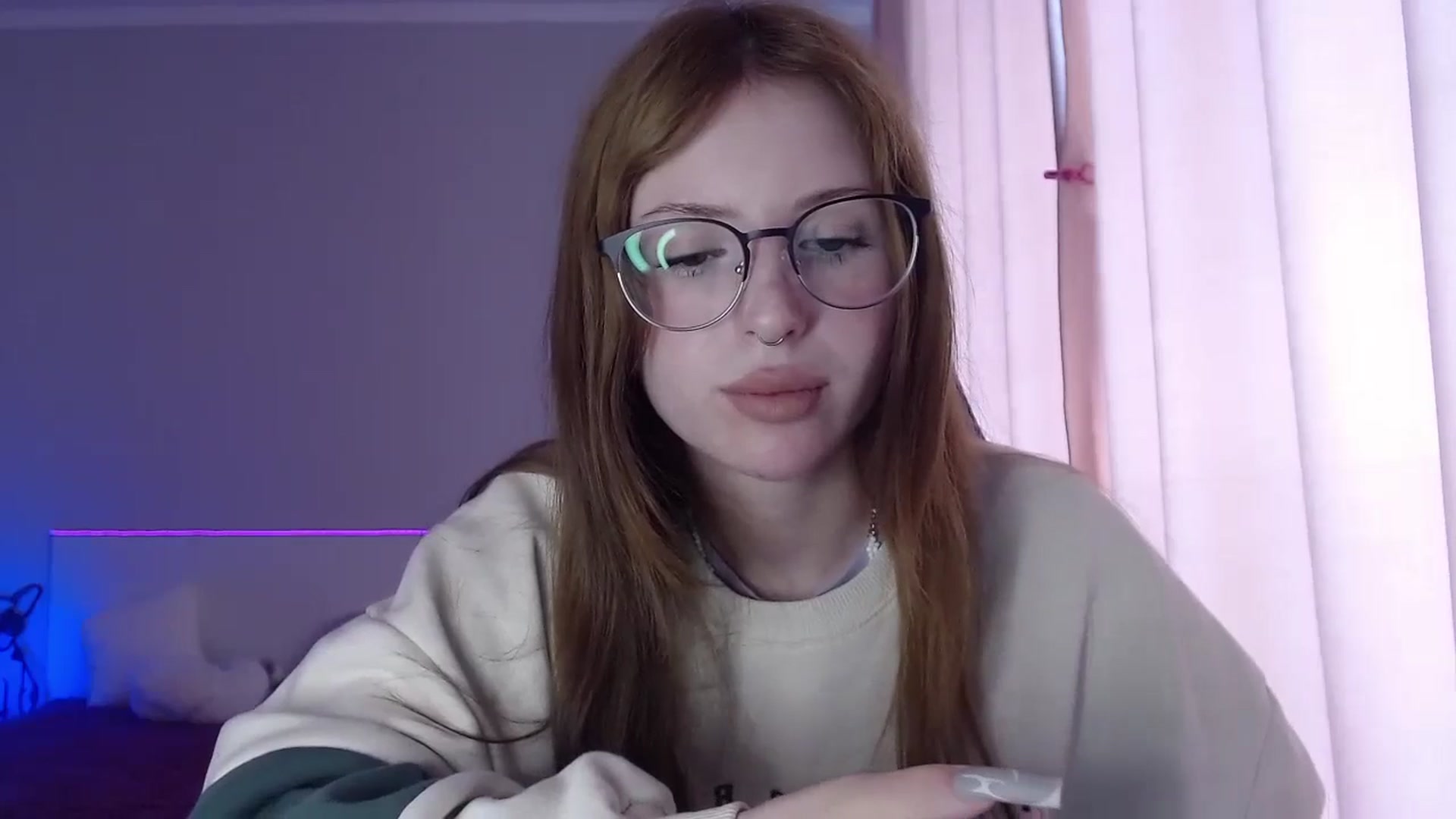 Gallery image thumbnail from BellaaaJones's myfreecams stream on, 04/22/2024, 10:24 image 5 of 20