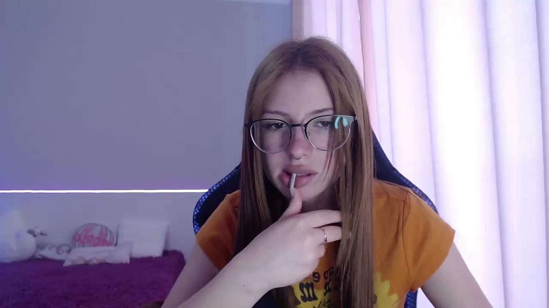 Gallery image thumbnail from BellaaaJones's myfreecams stream on, 04/28/2024, 11:23 image 9 of 20