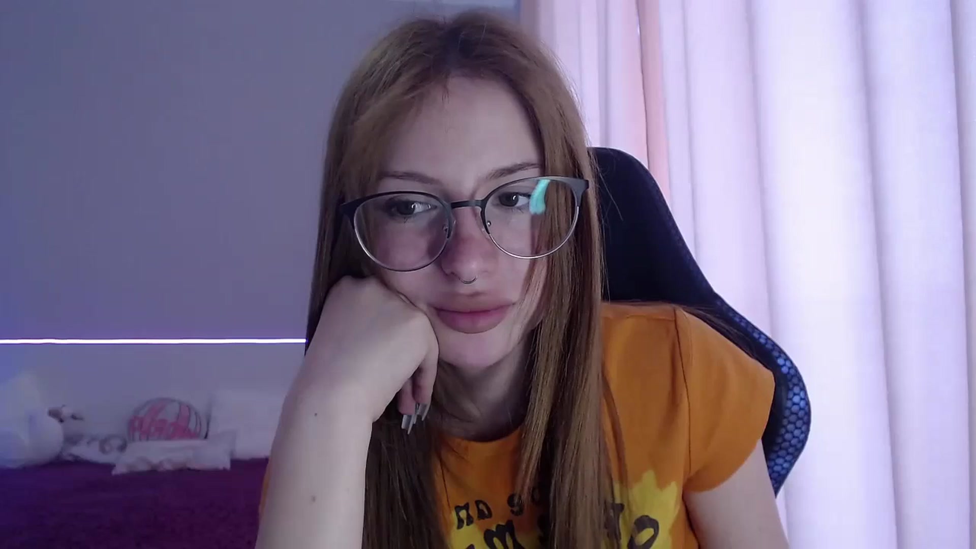 Gallery image thumbnail from BellaaaJones's myfreecams stream on, 04/28/2024, 11:23 image 13 of 20