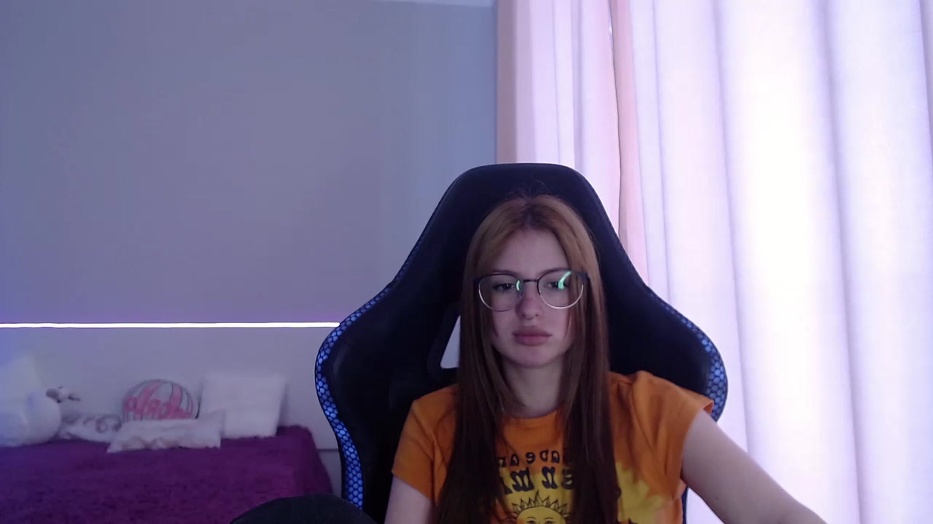 Gallery image thumbnail from BellaaaJones's myfreecams stream on, 04/28/2024, 11:23 image 3 of 20