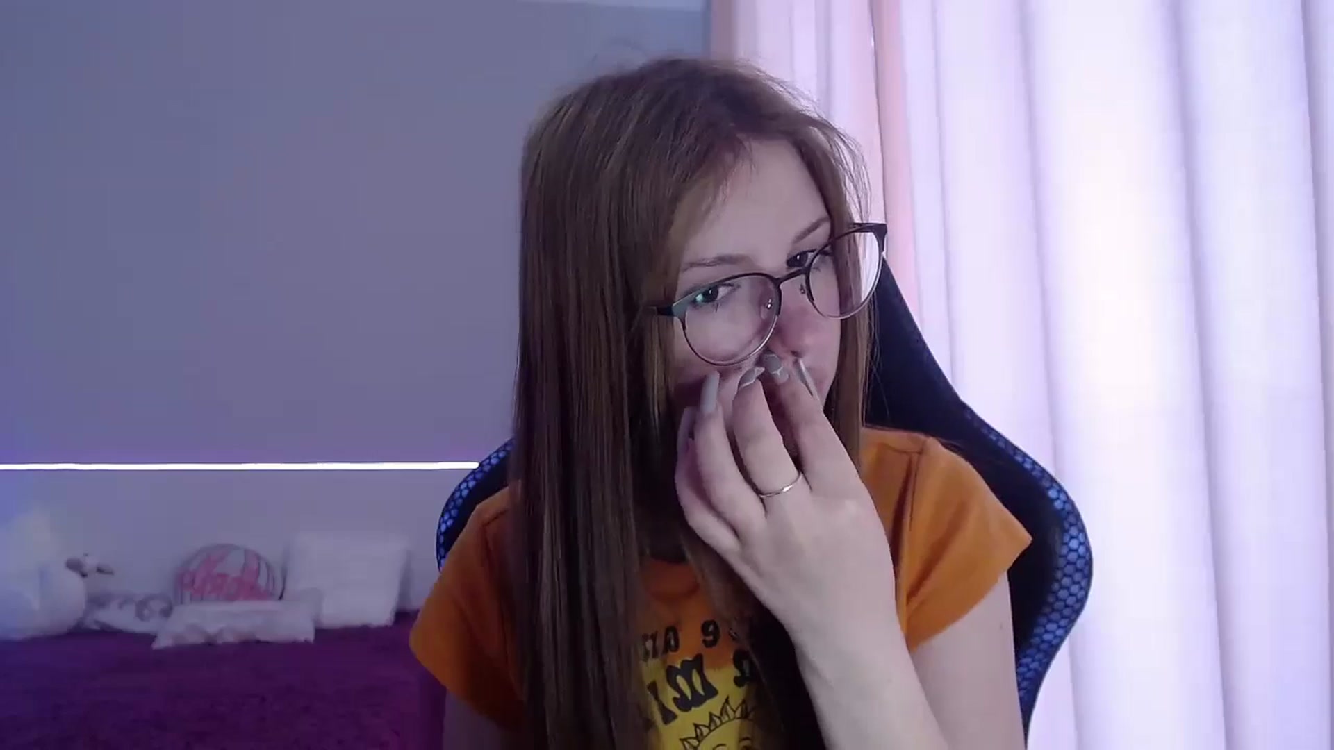 Gallery image thumbnail from BellaaaJones's myfreecams stream on, 04/28/2024, 11:23 image 16 of 20